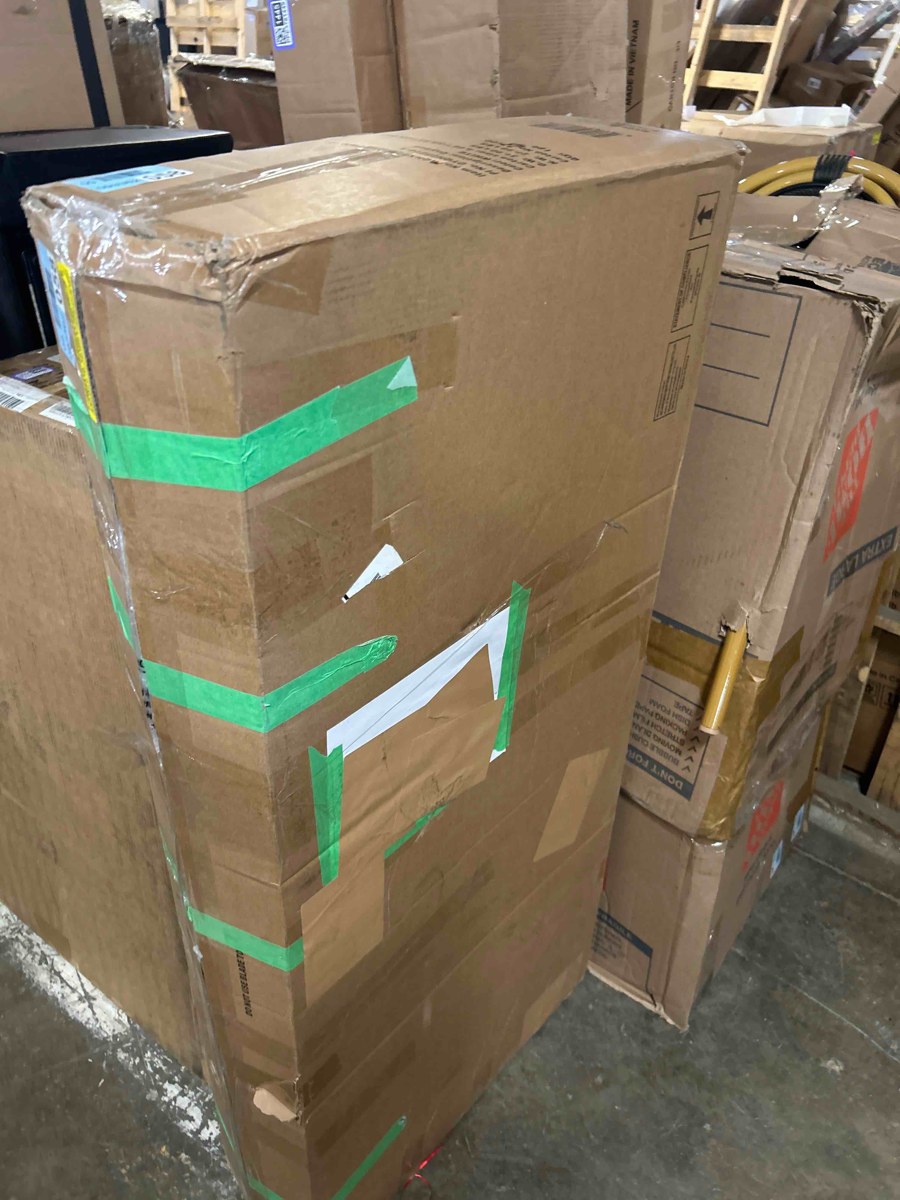 Condition photo showing Good Condition for Donoven White 55" End of Bed Bench, Modern Faux Fur Upholstered