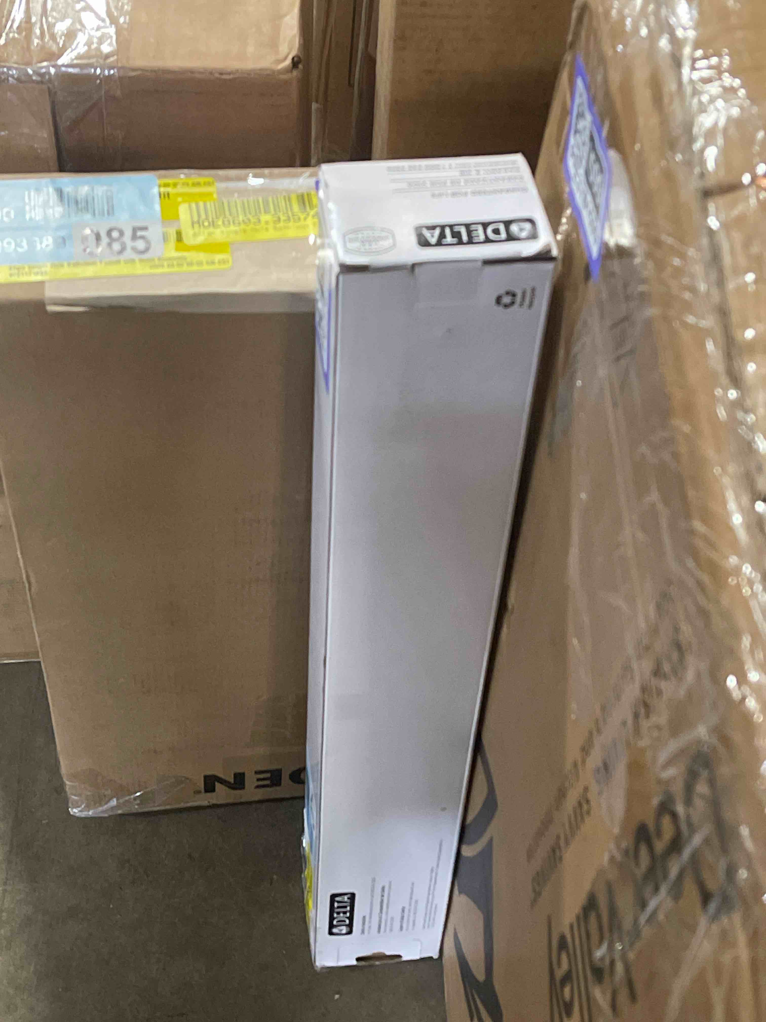 Condition photo showing New/Like New for Trinsic 24 in. Wall Mount Towel Bar Bath Hardware Accessory in Matte Black