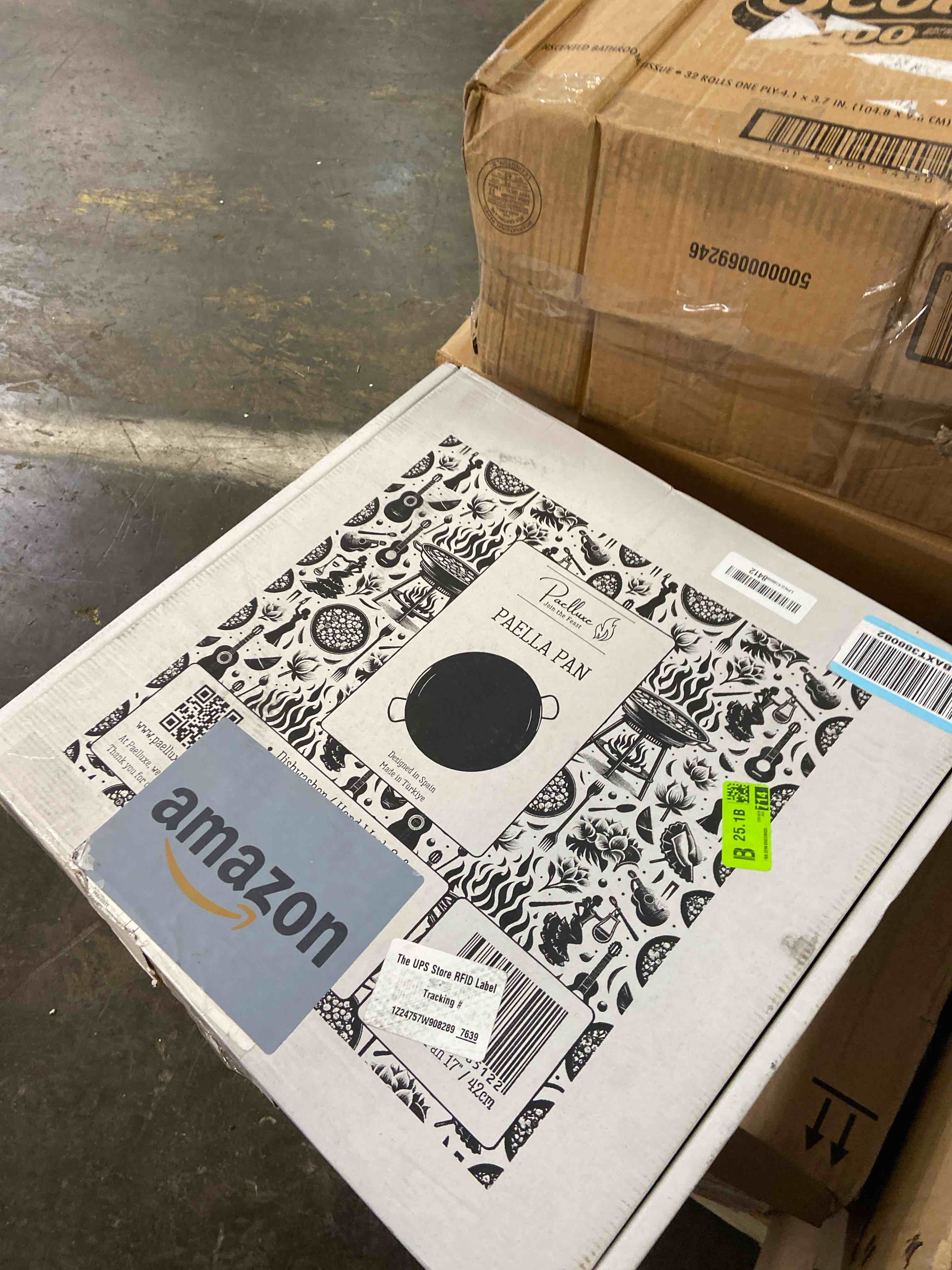 Condition photo showing New/Like New for Paella Pan – Enamelled, No-Rust Steel Skillet for Propane & Gas Burners – Easy-to-Clean Pan for Indoor & Outdoor Cooking – Cacerola Paellera Sarten – 17 Inch, for 10 Servings