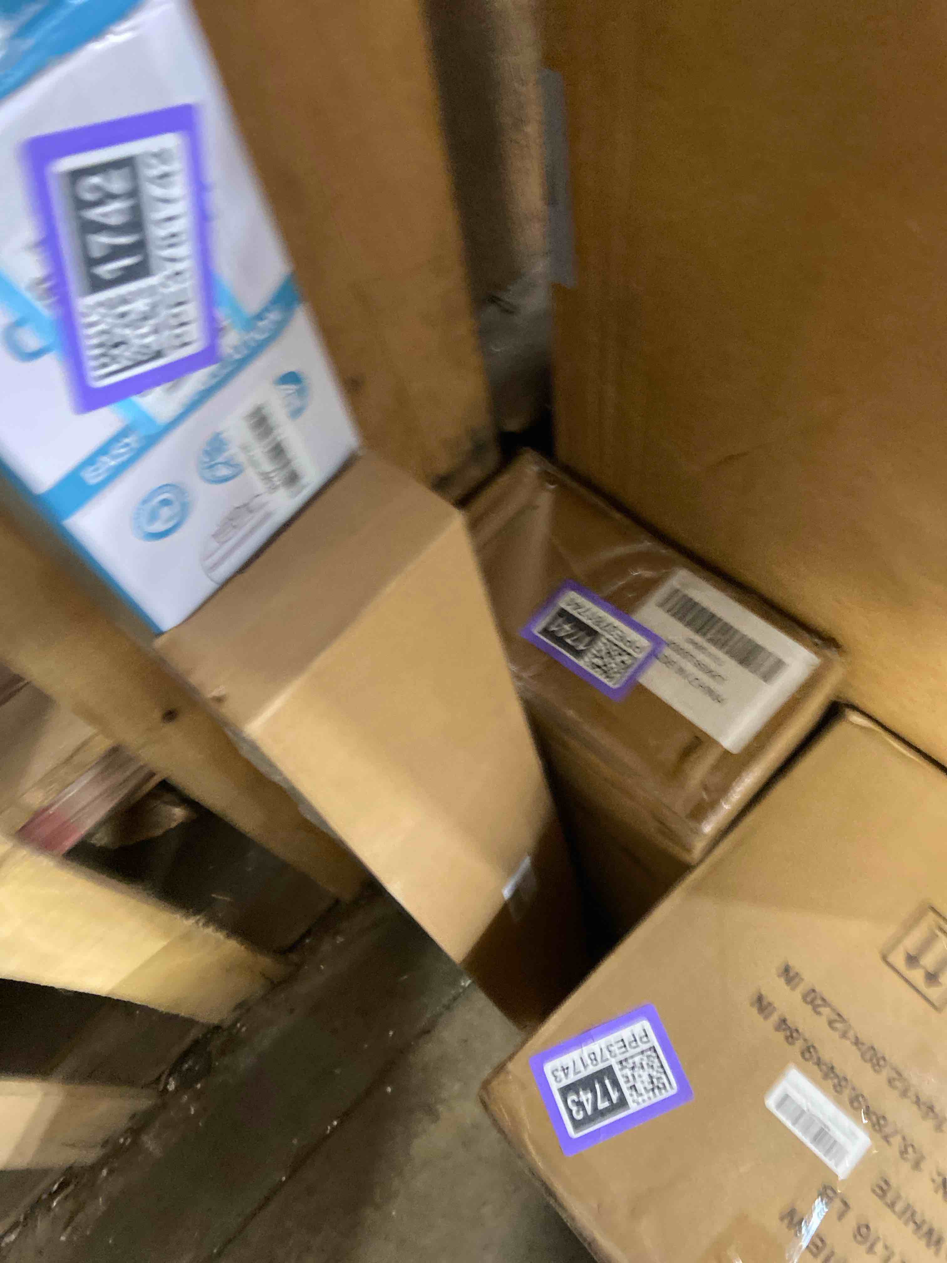 Condition photo showing New/Like New for 926-740 Front Left Driver Side Armrest Repair 27In Gray Fit for 2010-2014 Chevrolet Silverado/Suburban/Tahoe/Avalanche & GMC Sierra/Yukon/Yukon XL with Door Release Handle Above Armrest