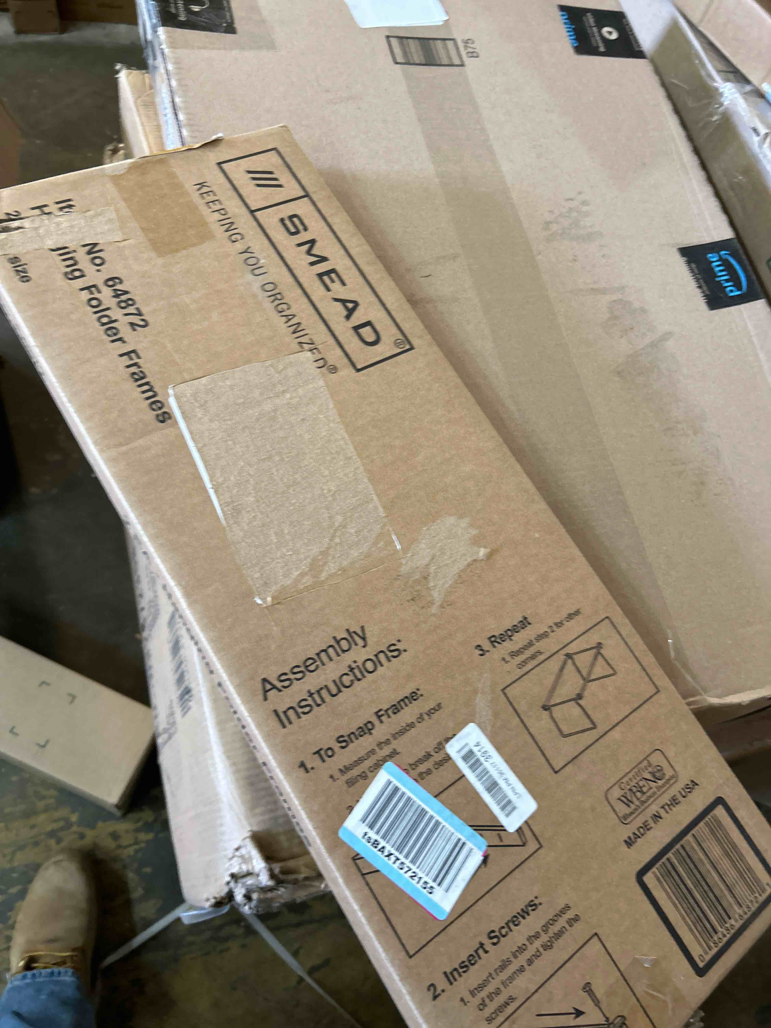 Condition photo showing New/Like New for Smead Steel Hanging File Folder Frame, Letter Size, Gray, Adjustable Length 23" to 27", 2 per Pack (64872)