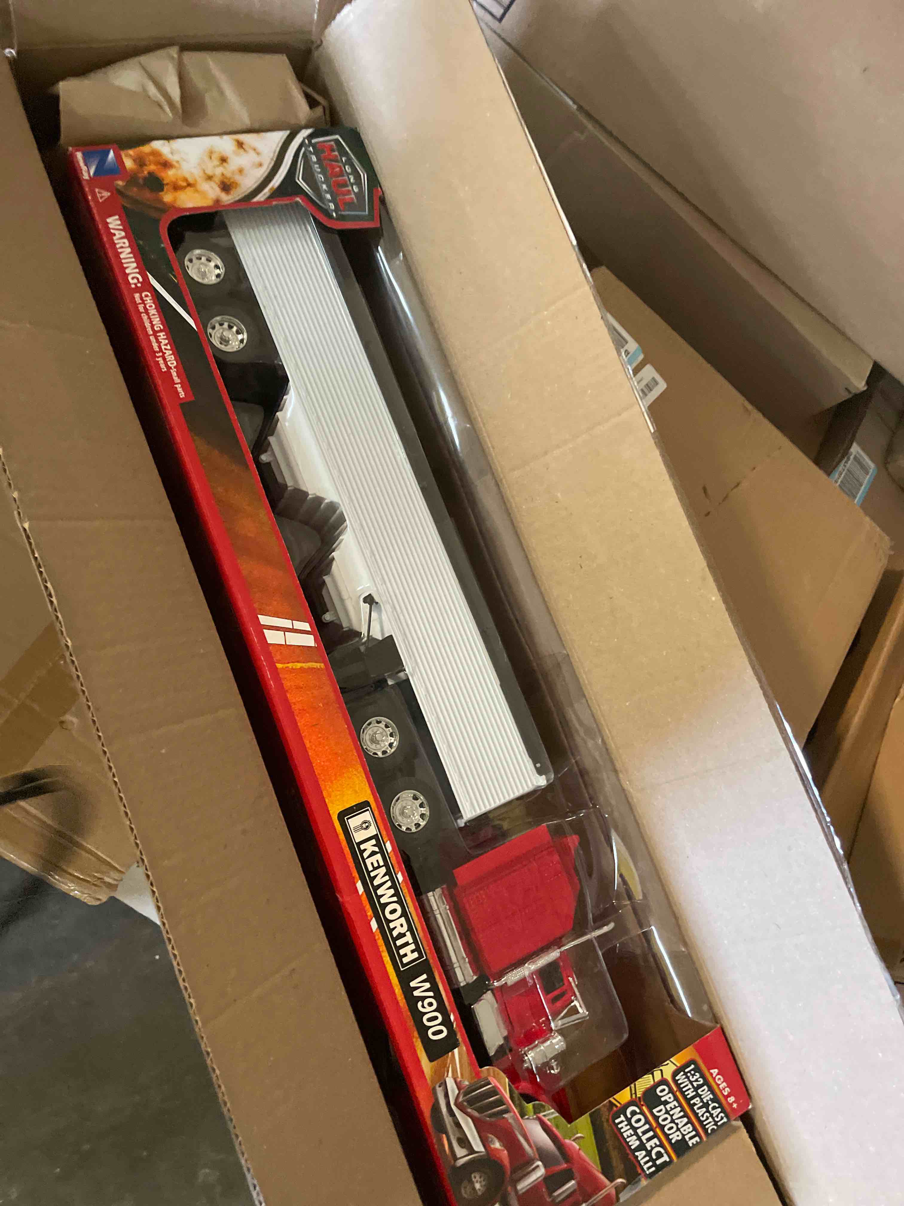 Condition photo showing New/Like New for Kenworth 10773 W900 Transp Grains