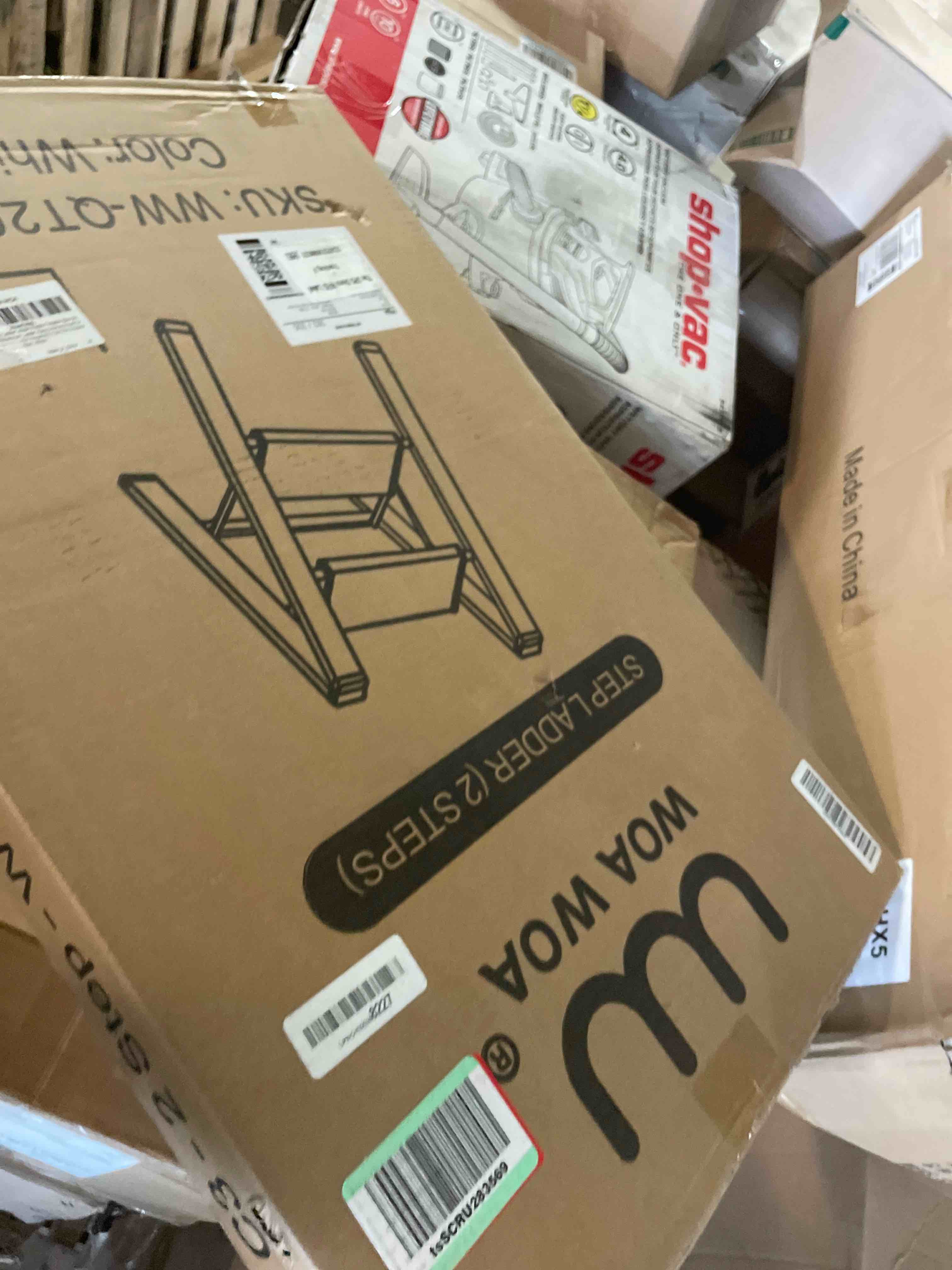 Condition photo showing New/Like New for WOA WOA Step Ladder, Widen Pedals Foldable Step Stool, Lightweight Aluminum Ladder, Easy to Move Around, Anti-Slip Foot Stepladder for Household, Fold Thin & Space Save, 300 lbs Load (2 Step, White)