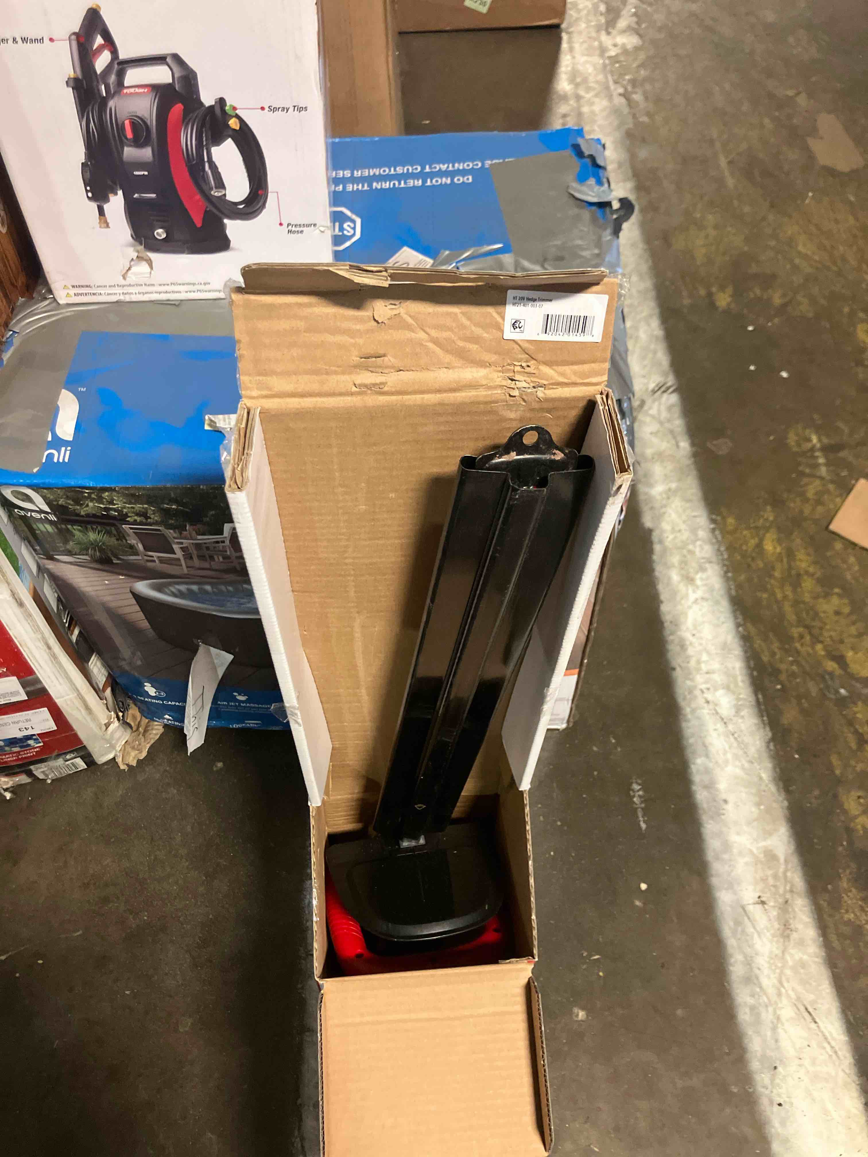 Condition photo showing Good Condition for Hyper Tough 20V Max 22-inch Cordless Battery Powered Hedge Trimmer  HT21-401-003-07 (Used)