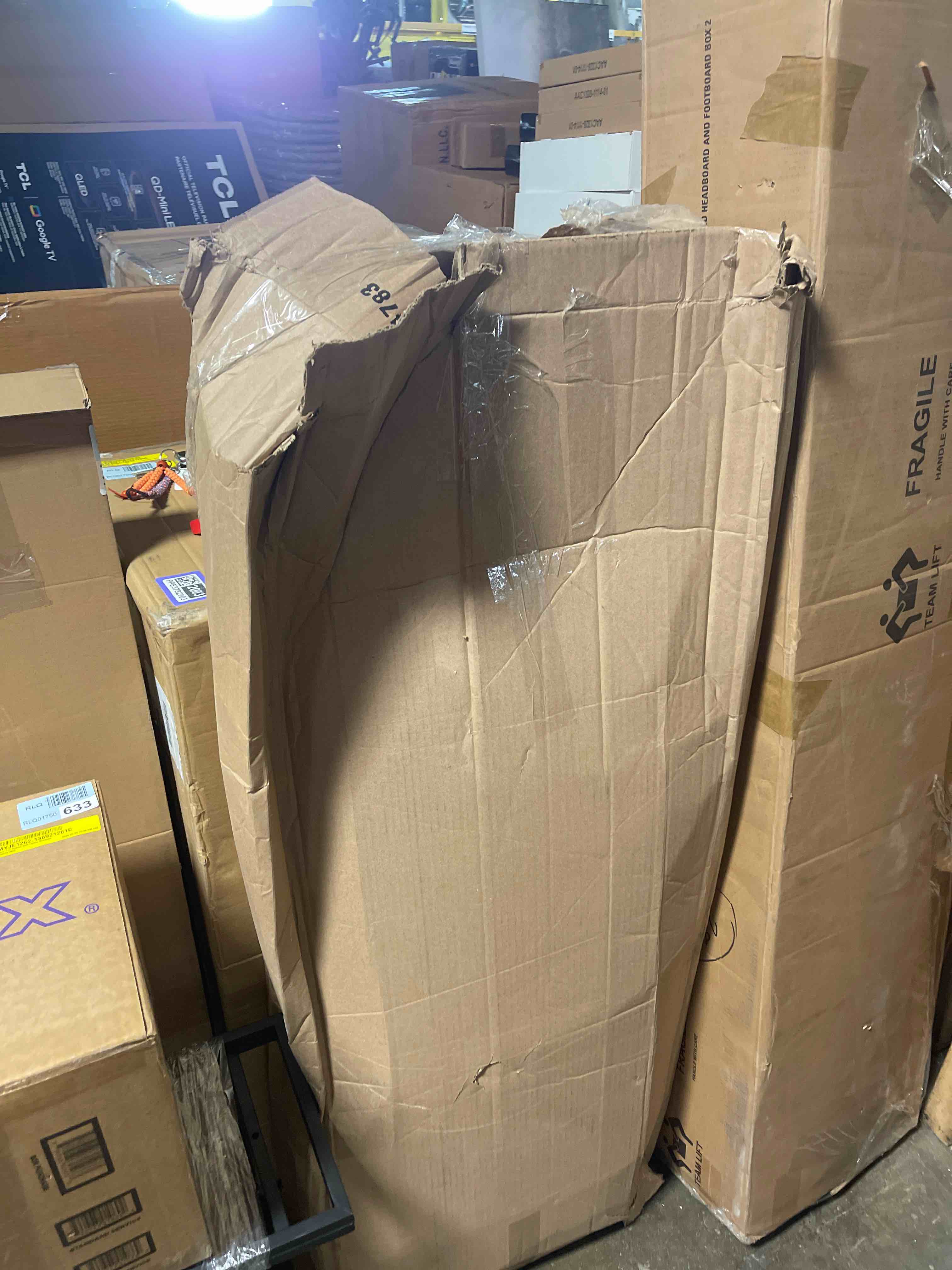 Condition photo showing New/Like New for Lahjar Speckled Wool Blend Area Rug