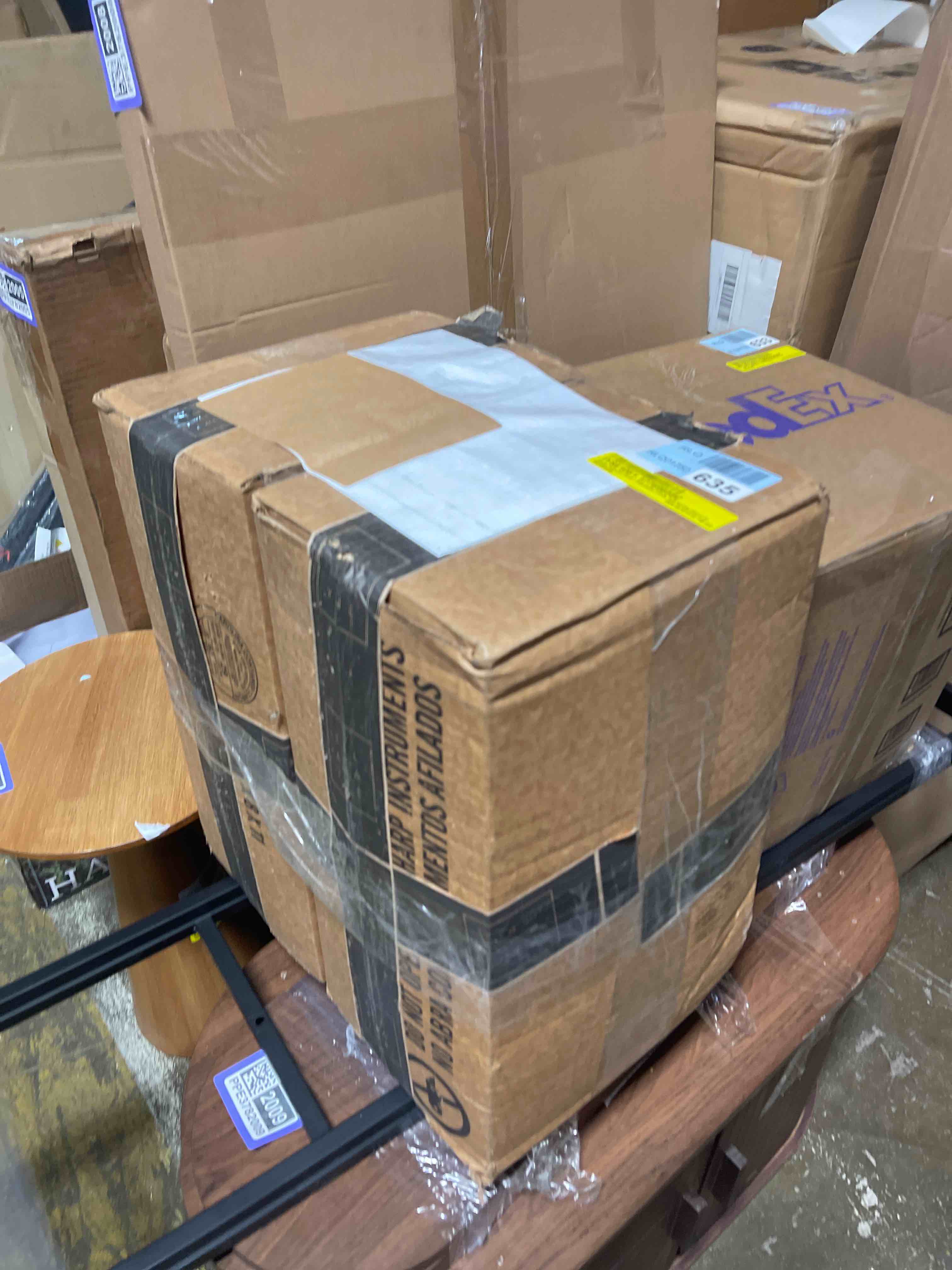 Condition photo showing New/Like New for Lahjar Speckled Wool Blend Area Rug