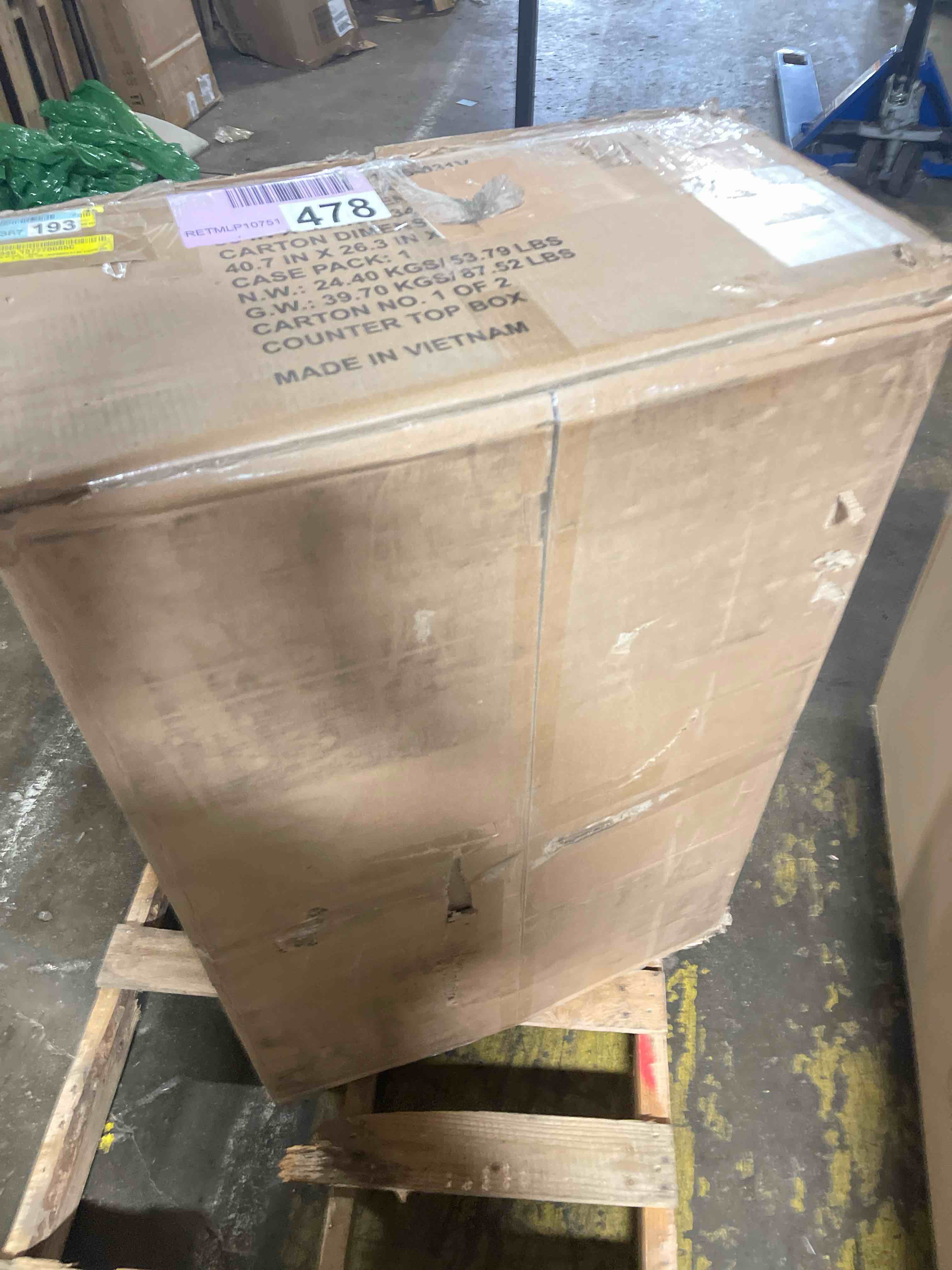 Condition photo showing New/Like New for American Made Shaker RTA VB30 Vanity Base Cabinet-White