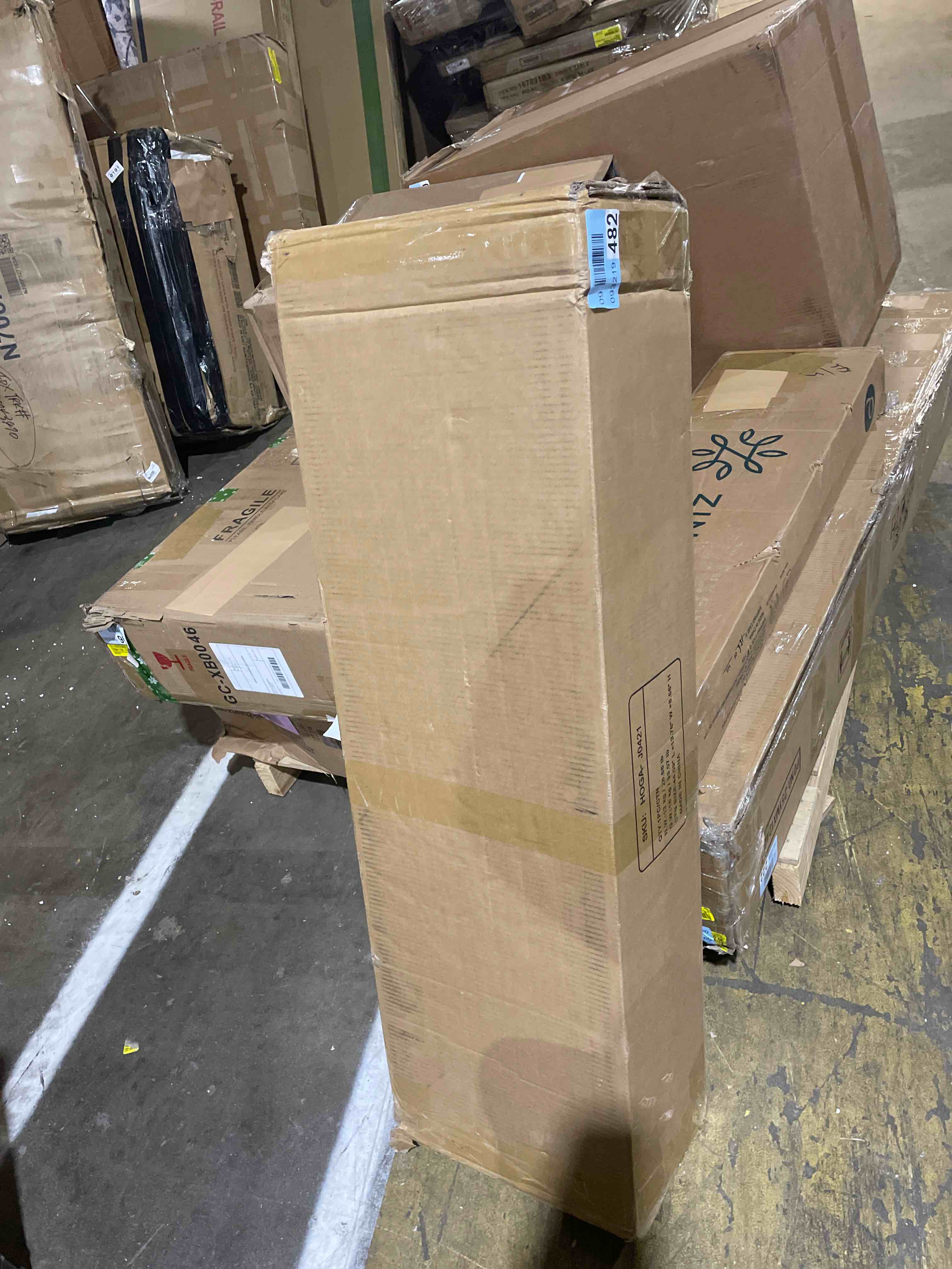 Condition photo showing New/Like New for 39.4" Industrial Sofa Console Table With 4-Tier