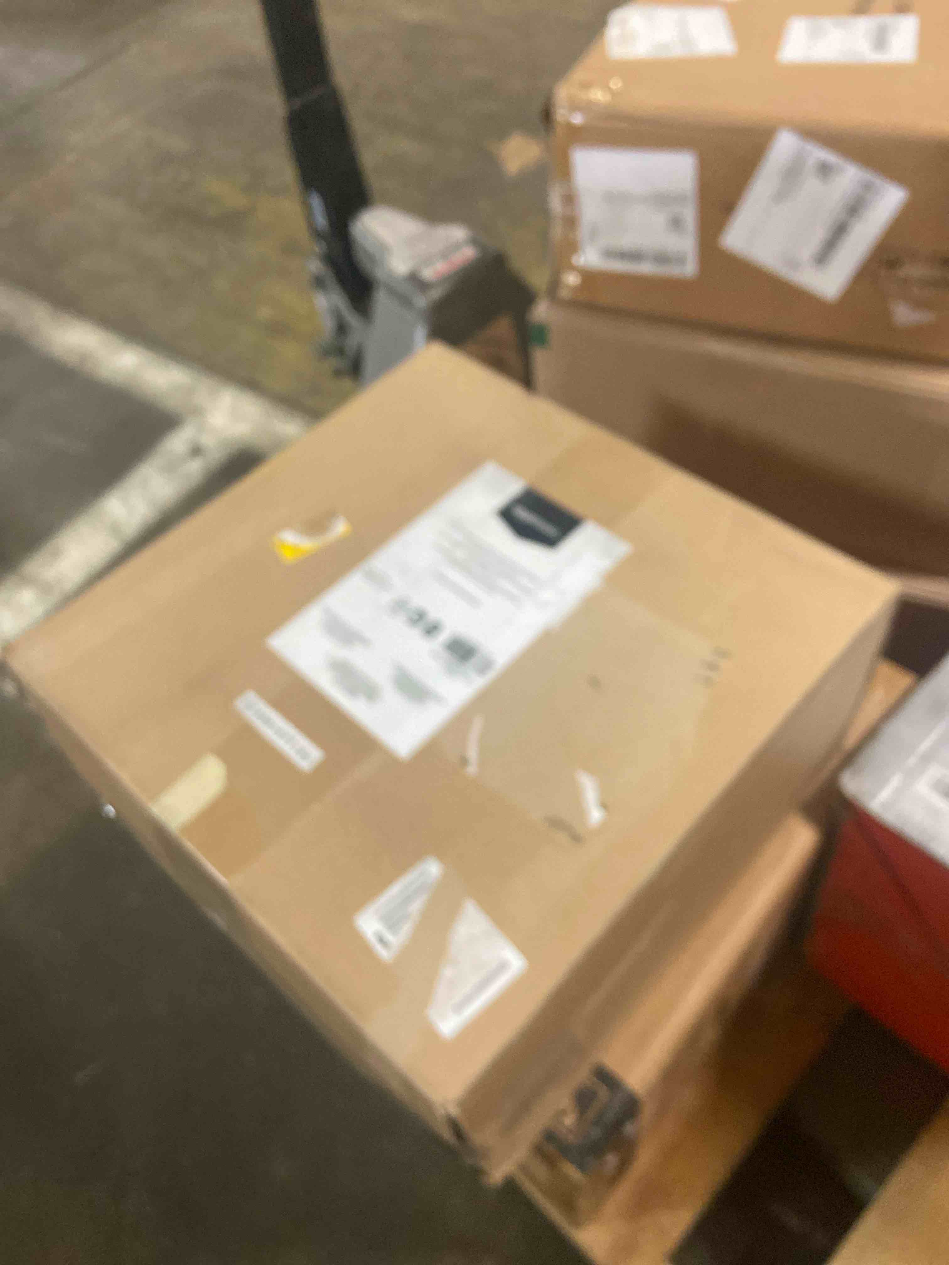 Condition photo showing New/Like New for Amazon Basics Desktop Vinyl Record Player Turntable with Bluetooth Playback, Built-in Speakers, 3-Speed, Wireless Playback, Black