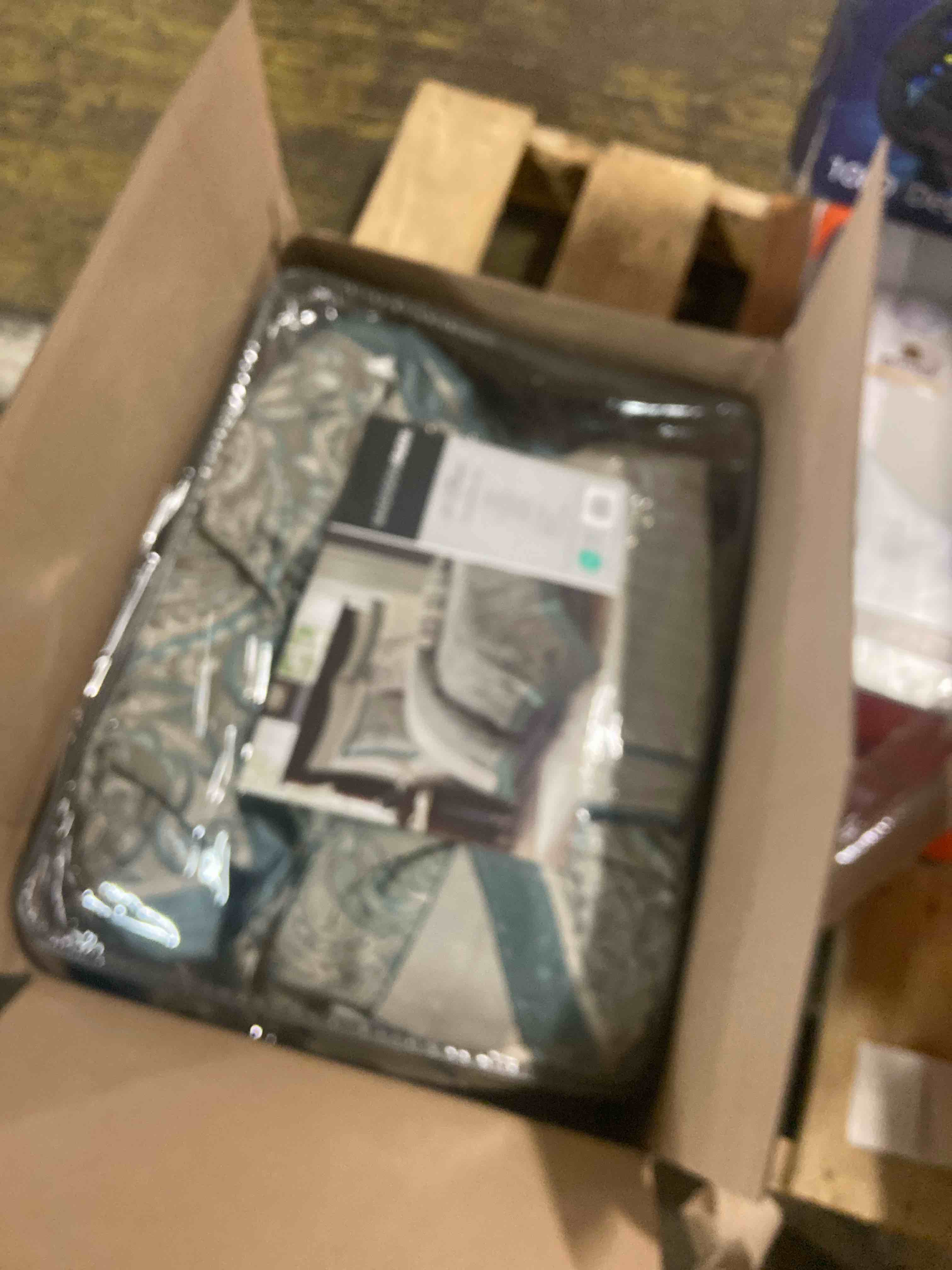 Condition photo showing New/Like New for Madison Park Aubrey Cozy 12 Piece Comforter Set & Sheet, Luxe Faux Silk Jacquard Paisley Design - All Season Down Alternative Bedding with Cotton Bed Sheets, Bedskirt, Toss Pillows, King Teal Teal Biab 12pcs King Comforter Set