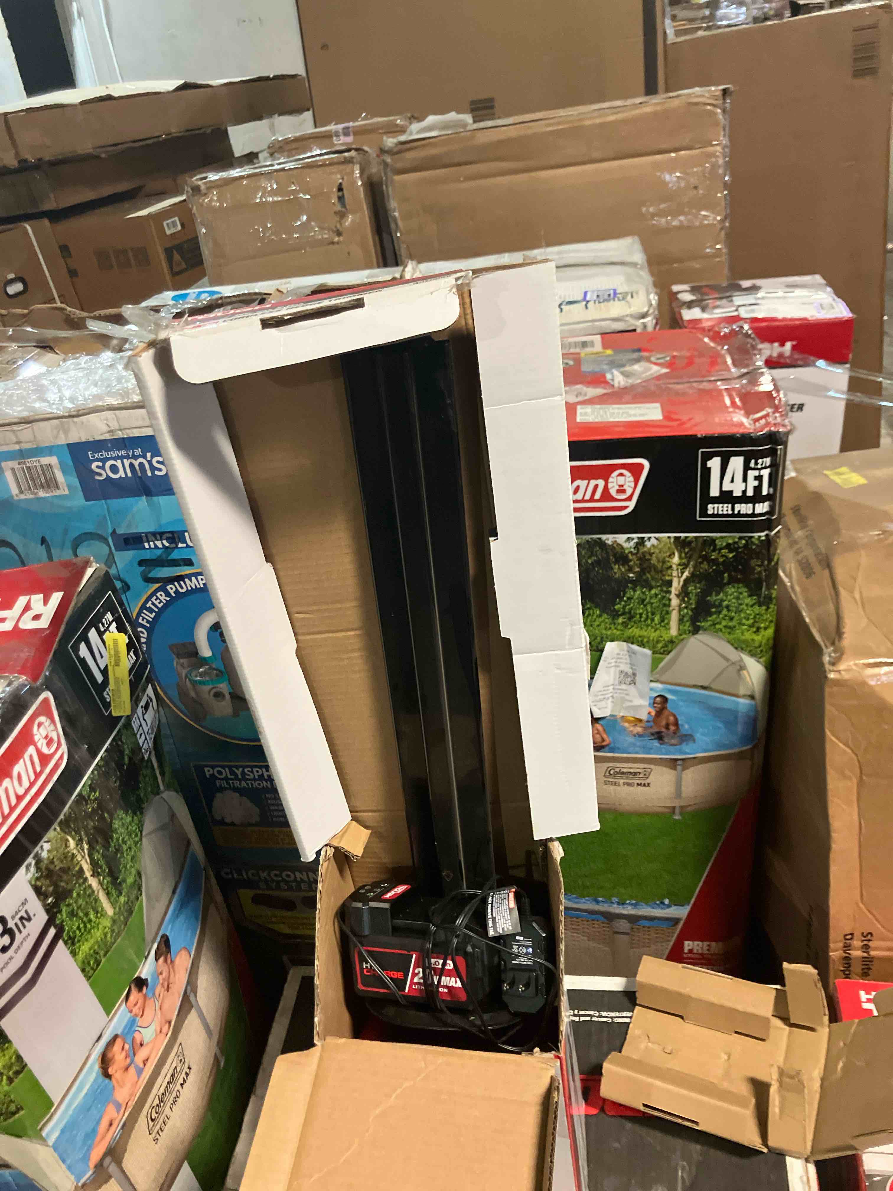 Condition photo showing Good Condition for Hyper Tough 20V Max 22-inch Cordless Battery Powered Hedge Trimmer  HT21-401-003-07 (Used)