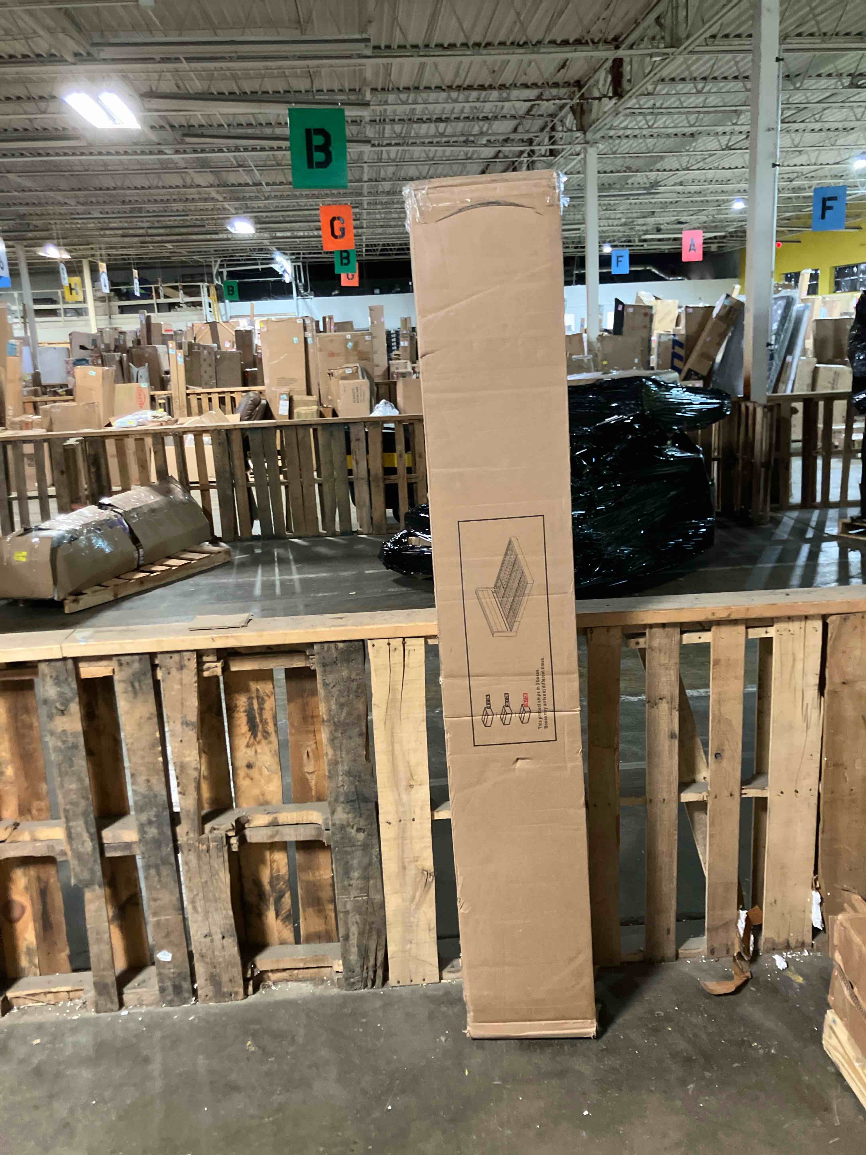 Condition photo showing As Is for kinh size floating bedframe, upholstered bed frame with headboard, faux leather platform bed, modern design with led lighting, easy assembly, no boxing spring needed, green (incomplete box 1/3)