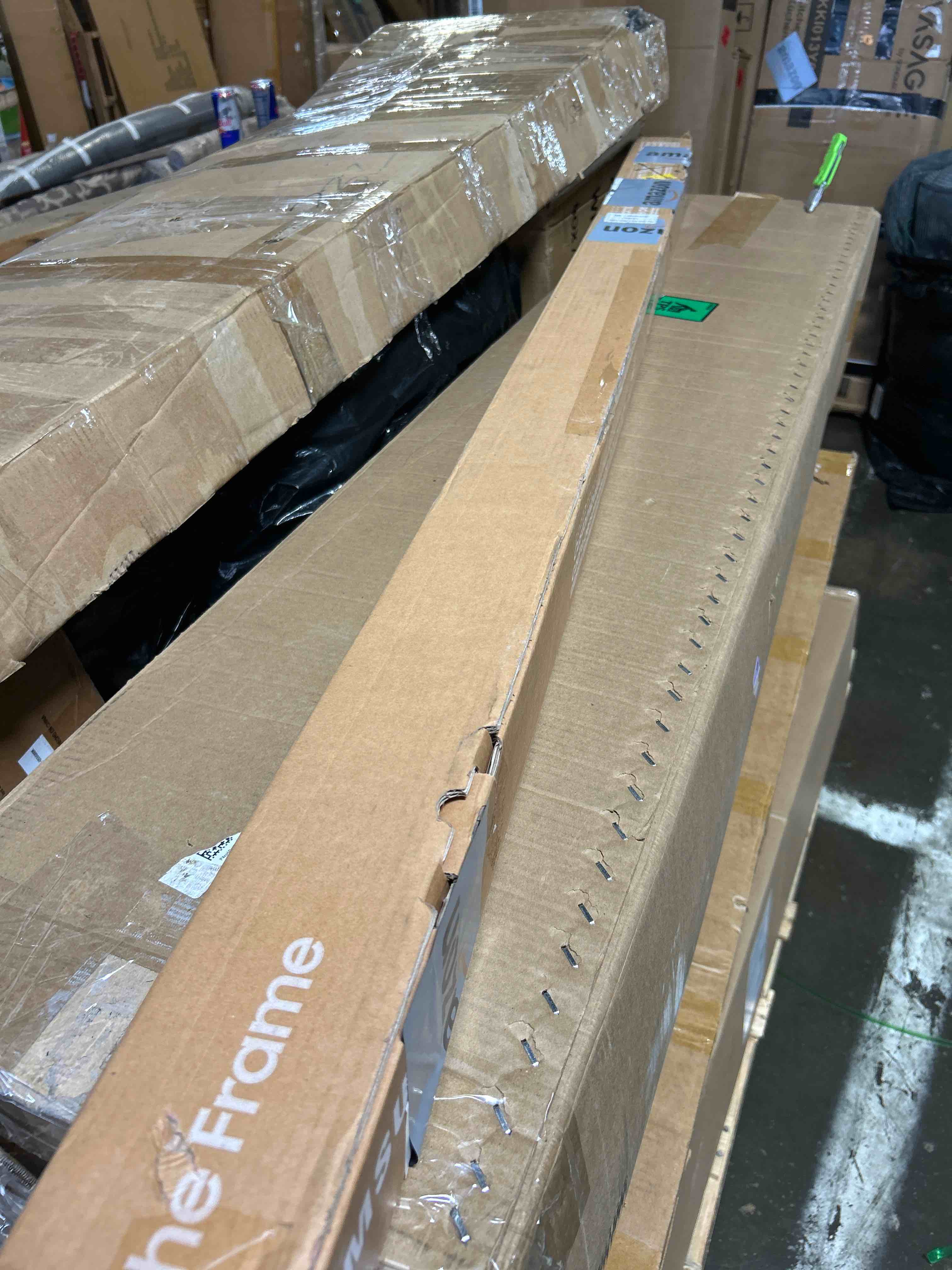 Condition photo showing Good Condition for Samsung 55-inch The Frame Customizable Bezel Modern White (VG-SCFA55WTBZA, 2021 Model) Modern White 55 inches