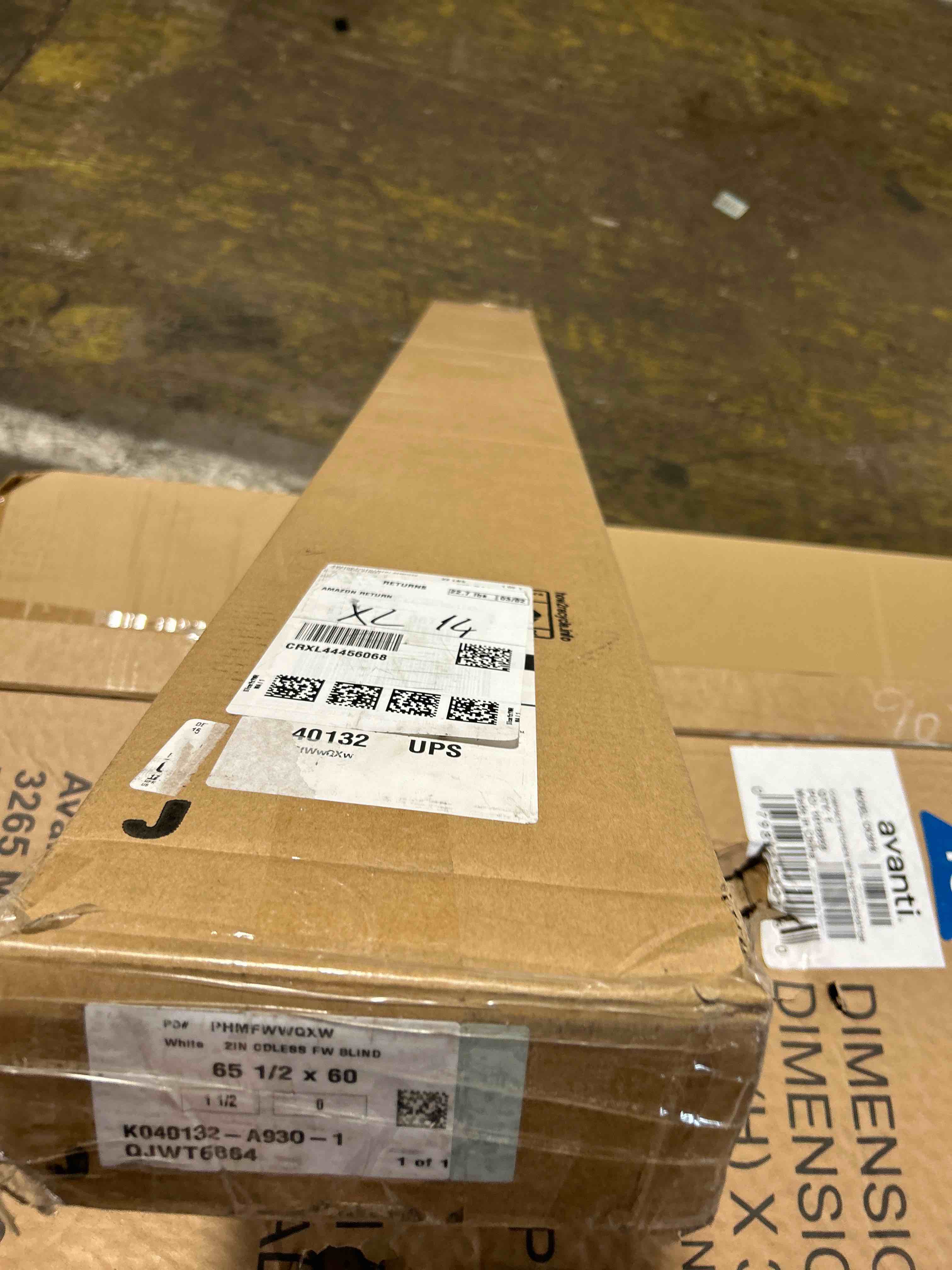 Condition photo showing New/Like New for ARLO BLINDS Faux Wood Blinds with Crown Valance - 34.25" Width x 60" Height, White, Cordless Window Blinds & Shades - Blinds for Indoor Windows, 2" Faux Wooden Blinds for Home, Window Shades