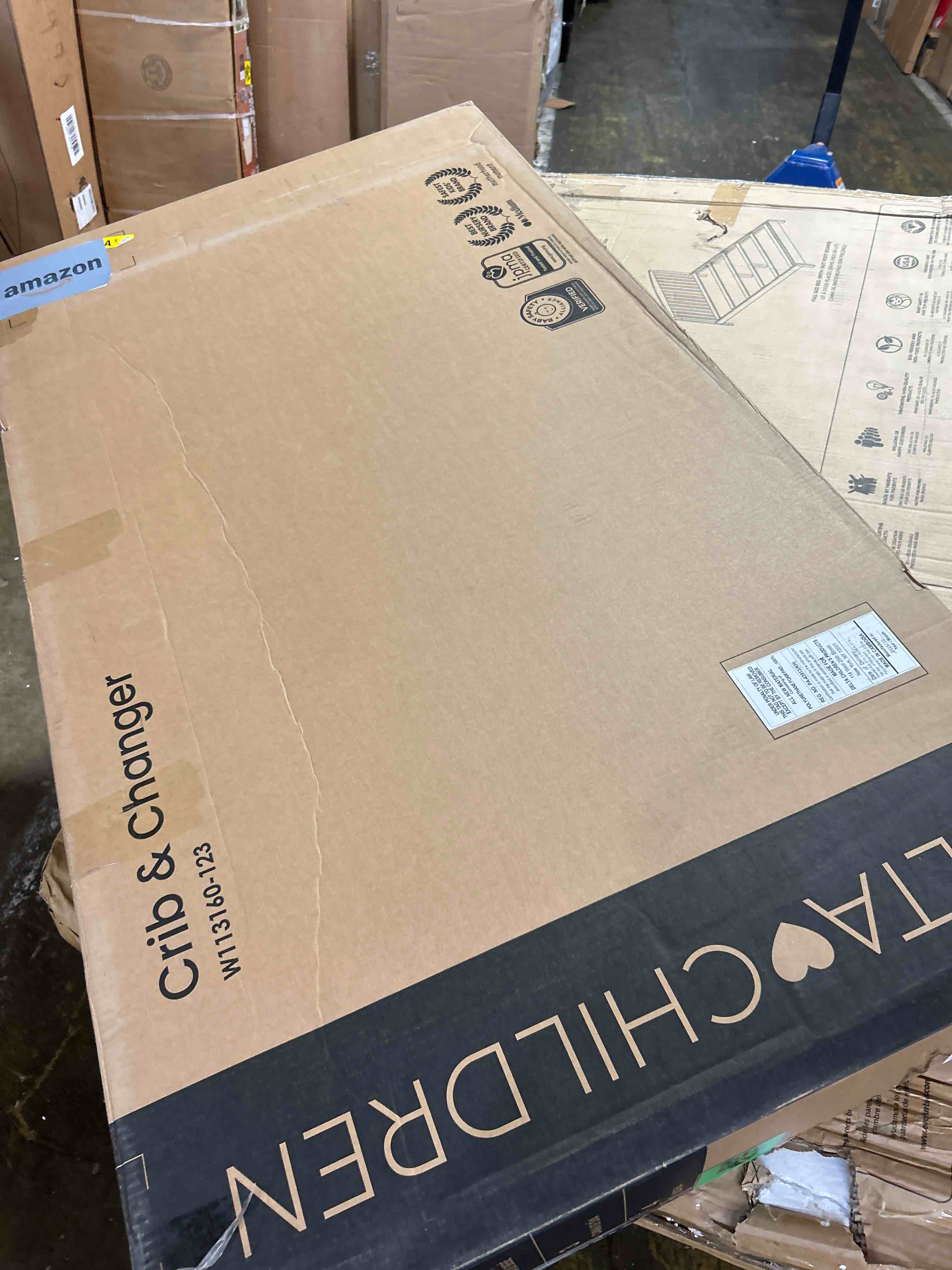 Condition photo showing New/Like New for Delta Children Abby Convertible Crib and Changer, Bianca White Bianca White Crib