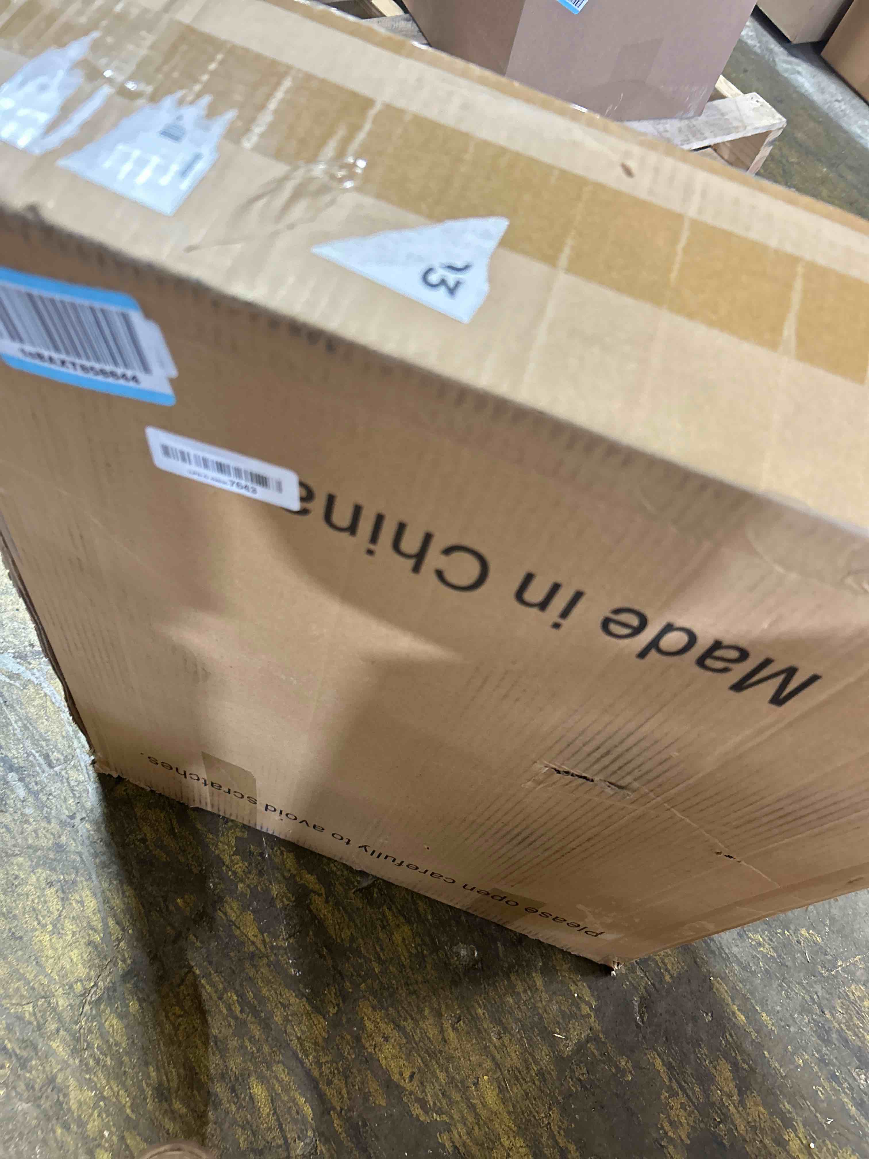 Condition photo showing Good Condition for AOMSAZTO Floor Mats for Ford Ranger SuperCrew Cab 2024-2025, 1st & 2nd Row All Weather Protection Car Liners Waterproof Anti Skid Mats (Red) Red &Black