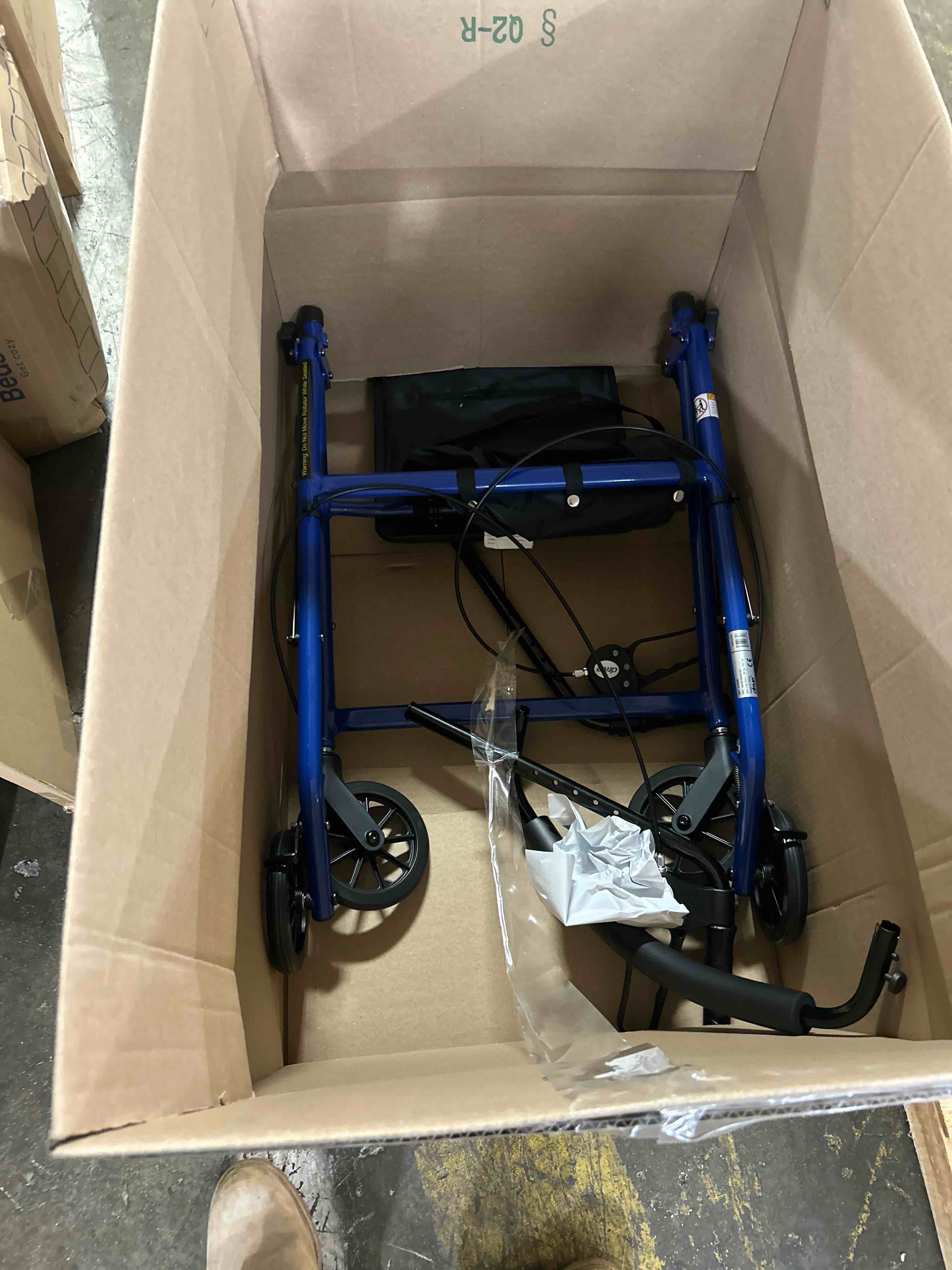 Condition photo showing Good Condition for McKesson Rollator Walker with Seat and Wheels, Lightweight, Aluminum, 300 lbs Weight Capacity, Blue, 1 Count