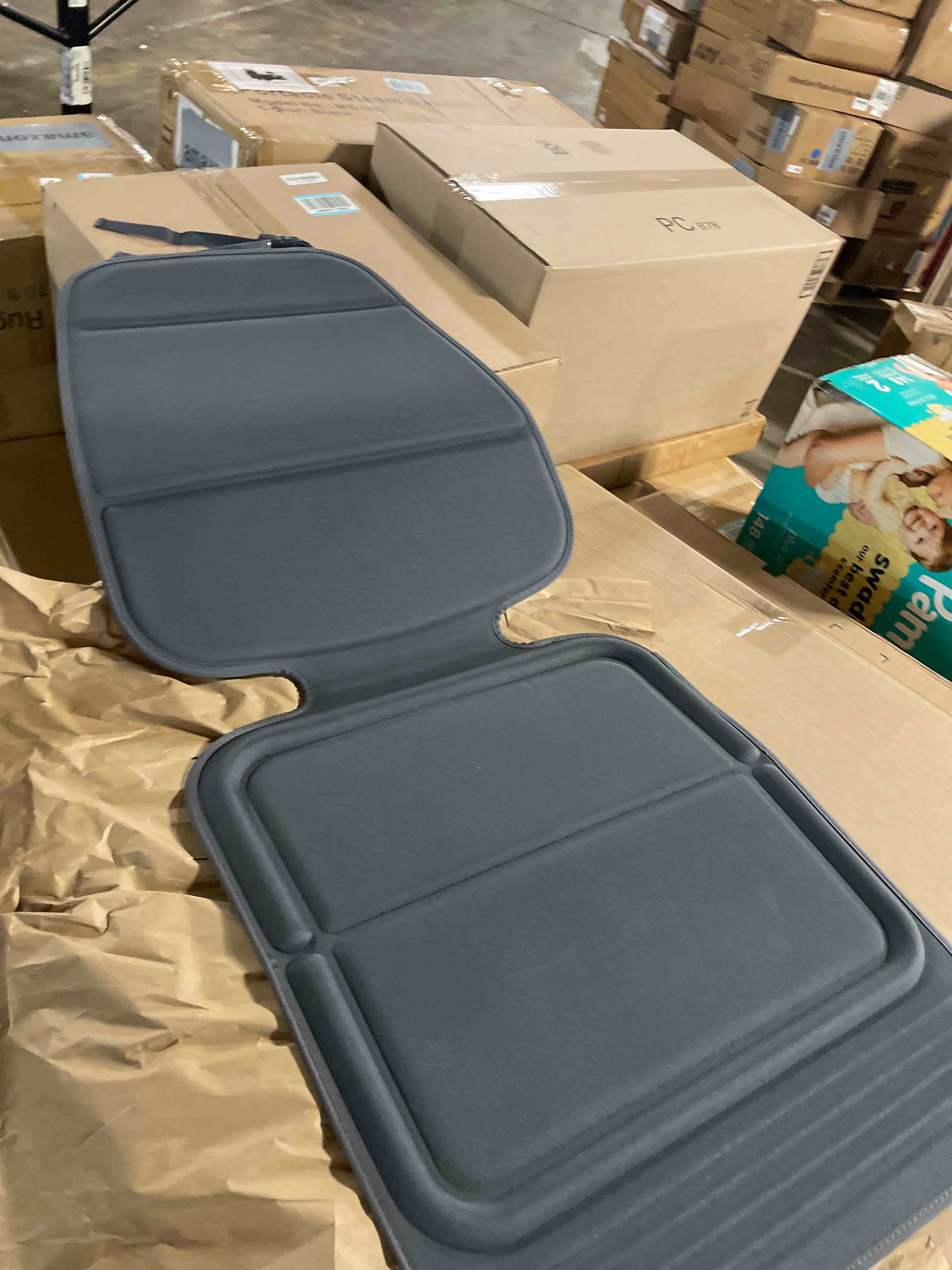 Condition photo showing New/Like New for Munchkin Child Car Seat Protector, Elite Seat Guardian with Grime Guard Fabric, Dark Grey