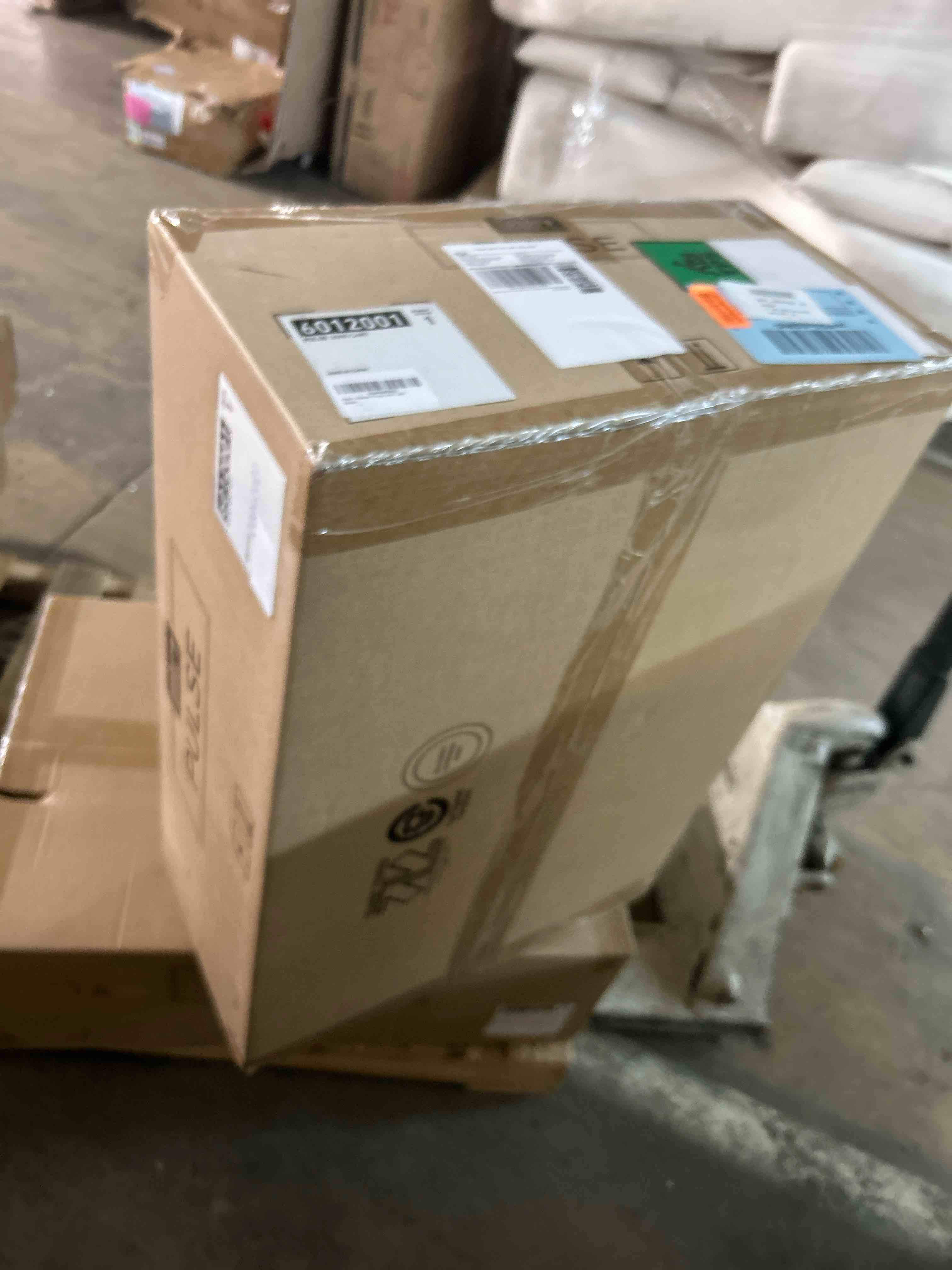 Condition photo showing New/Like New for weber q portable cart
