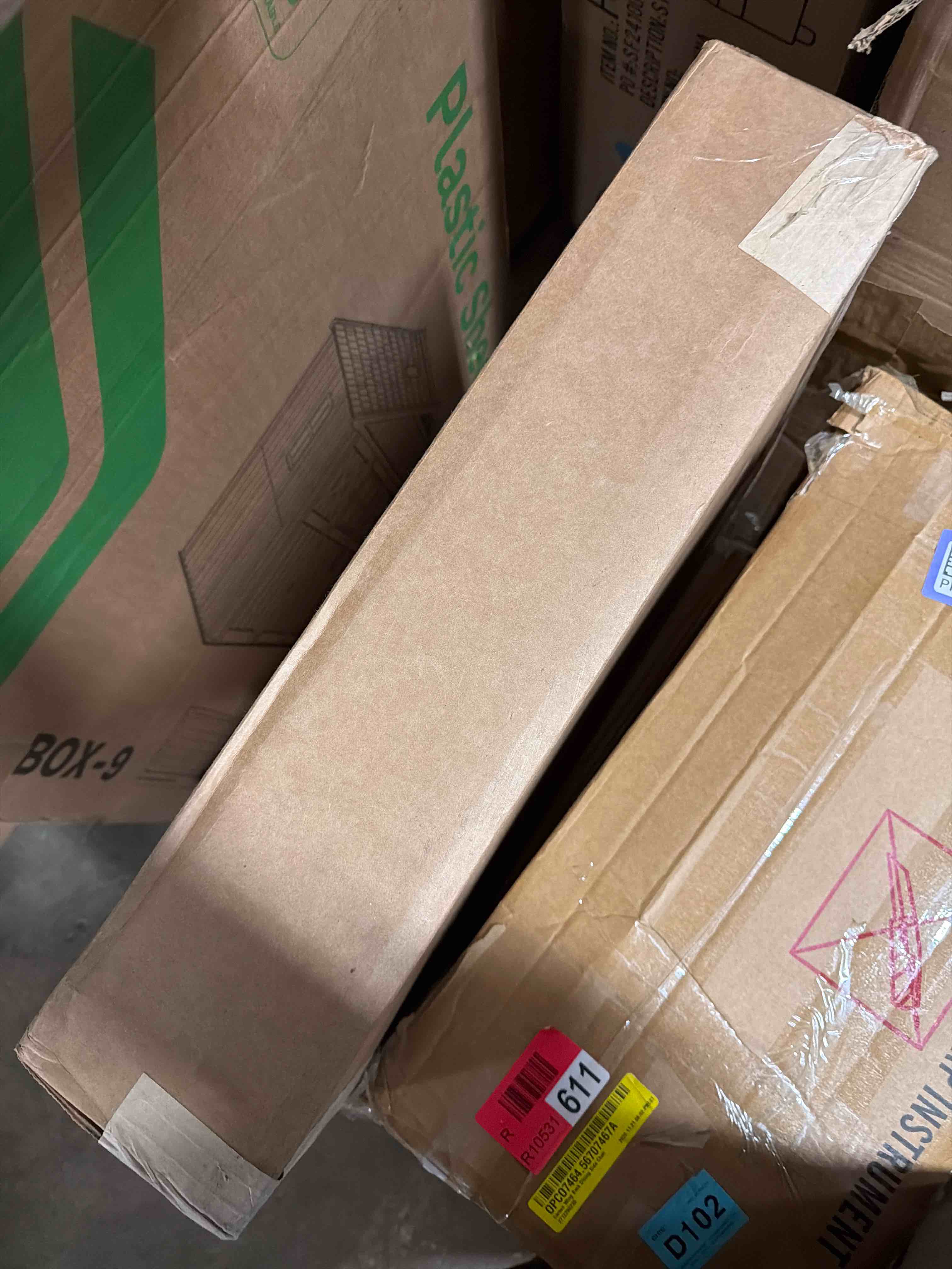 Condition photo showing New/Like New for 26"od x 3"id x 9"c x 1"p knox architectural grade pvc contemporary ceiling medallion  