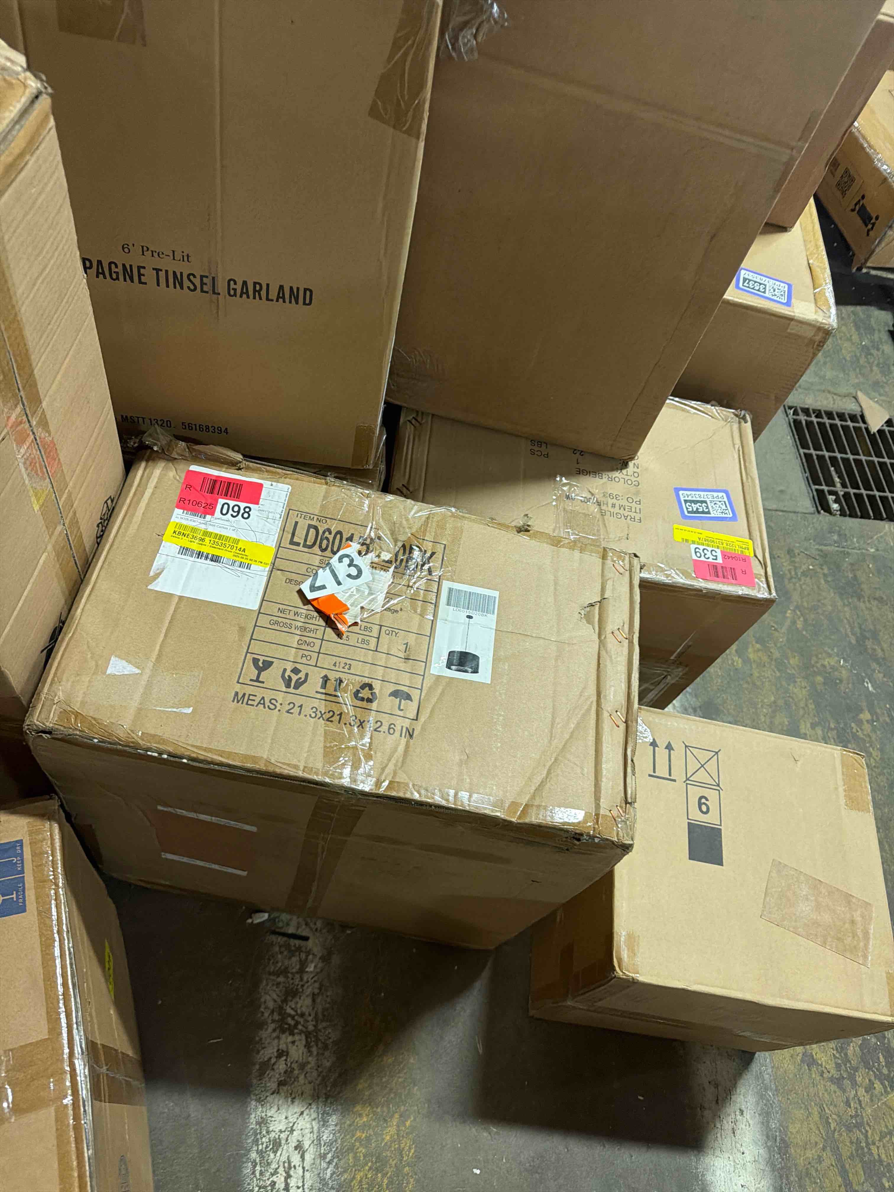 Condition photo showing New/Like New for celvin 3  light unique / statement drum  chandelier  