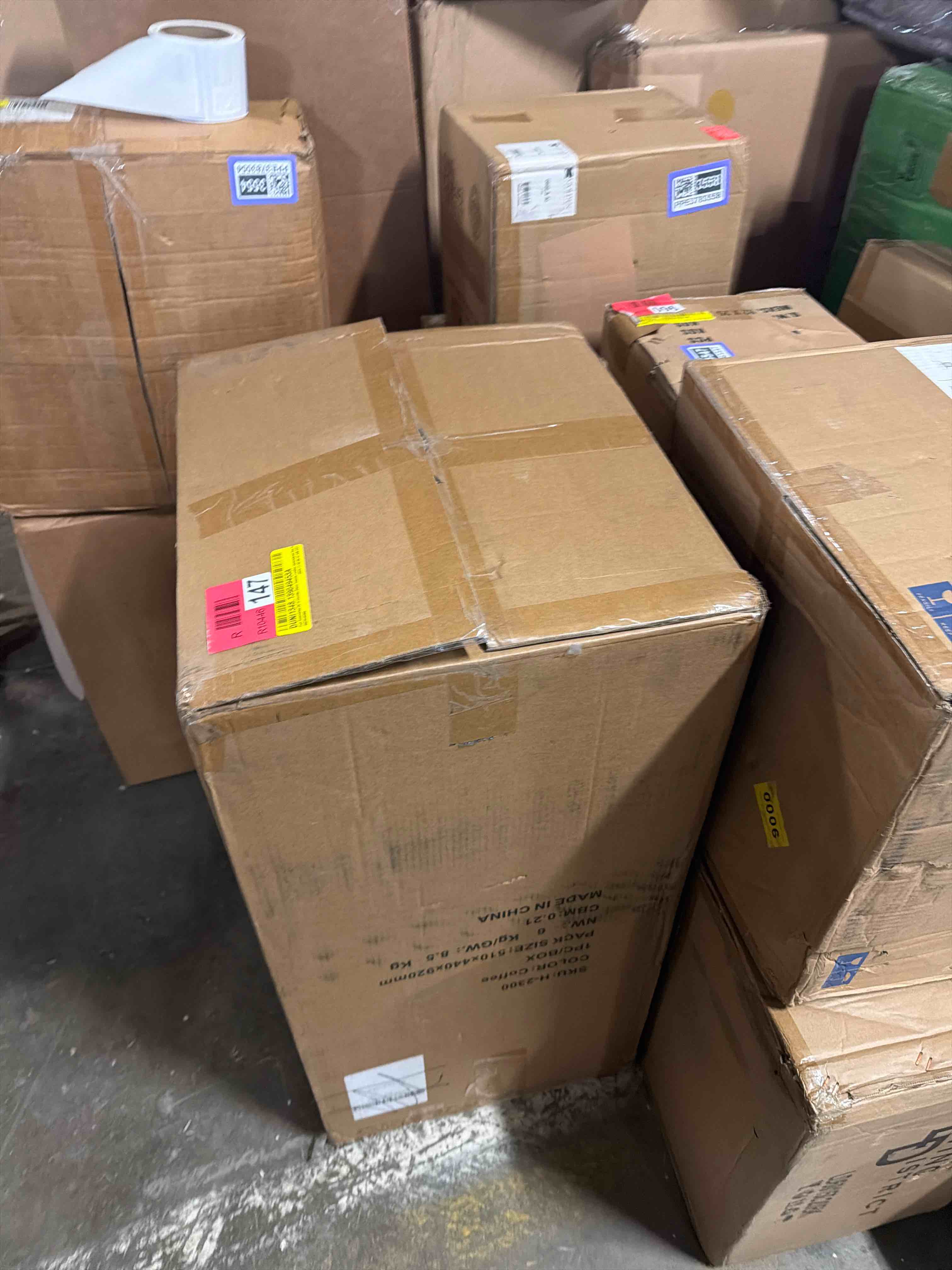 Condition photo showing New/Like New for full assembled 26"h counter stool, saddle leather upholstered bar s  4523540399  2025.11.30 06:37 am est