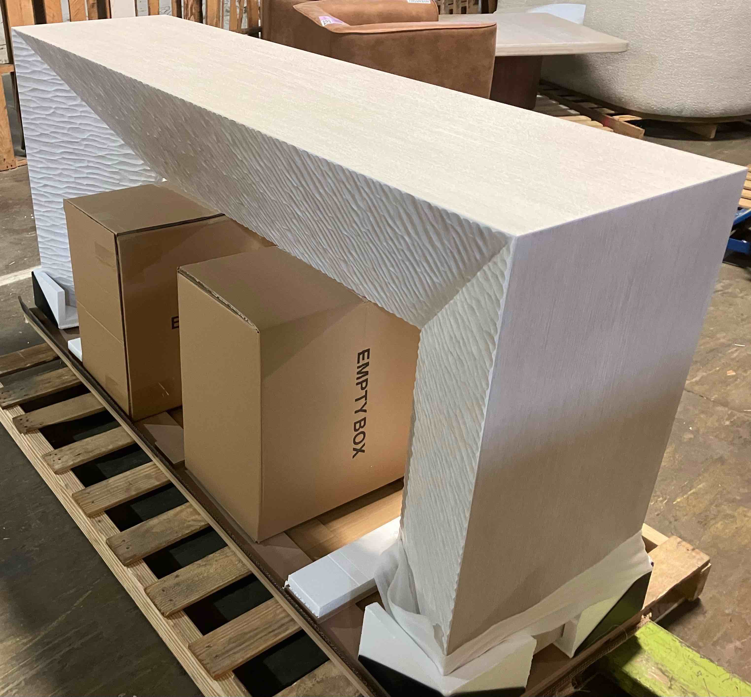https://s3.amazonaws.com/lotting-images-prod/phillipi/PPE3783615_1780427914468.jpeg