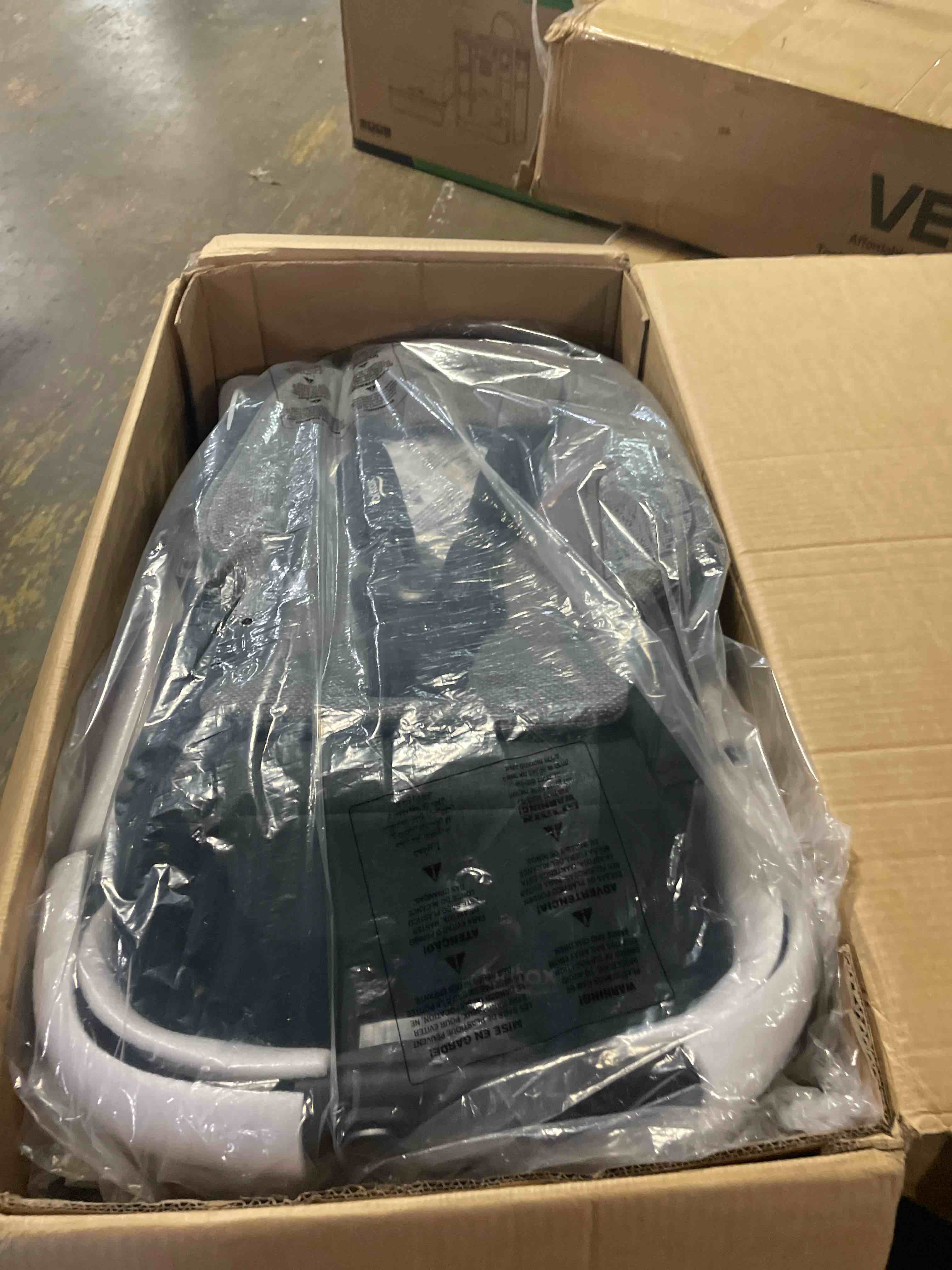 Condition photo showing New/Like New for britax willow grove sc baby travel system, infant car seat and stroller combo with alpine base, clicktight technology, safewash, pindot iris stroller + car seat pindot iris