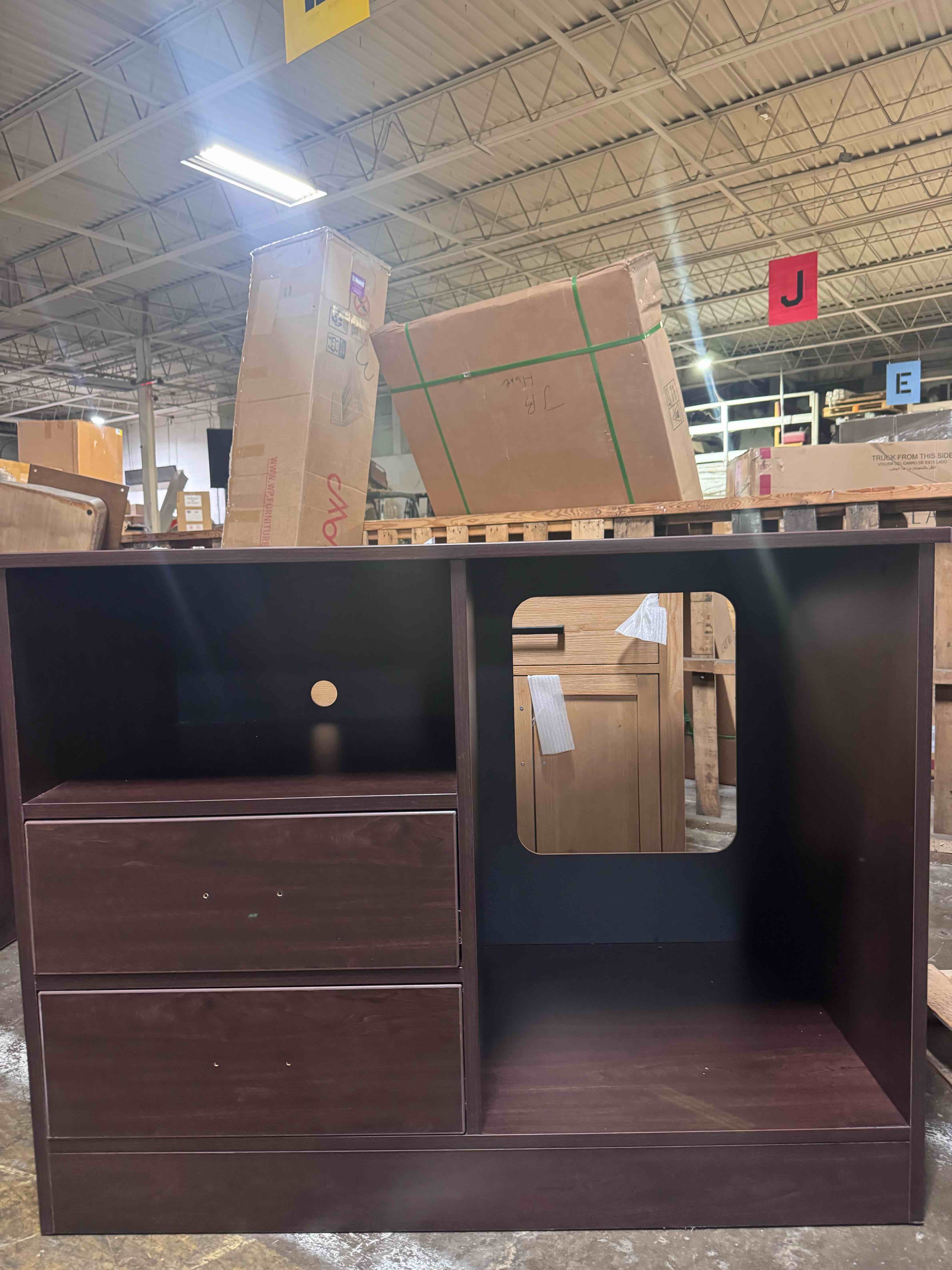https://s3.amazonaws.com/lotting-images-prod/phillipi/PPE5032183_1781208005691.jpeg