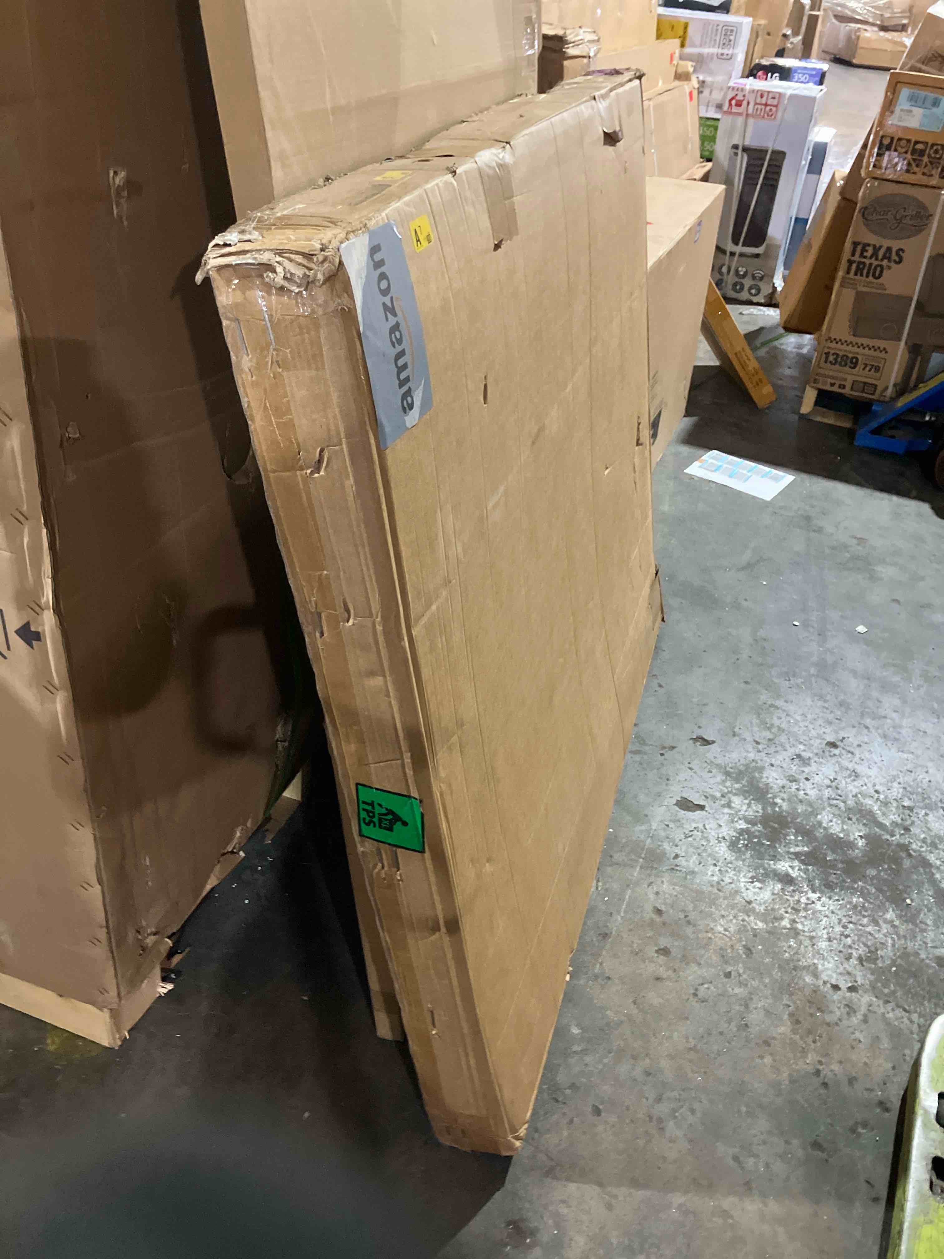 Condition photo showing New/Like New for solutions by midwest homes for pets 54-inch drop pin crate for giant breeds over 100 lbs, single door dog crate with leak-proof tray & secure latches, durable drop pin construction