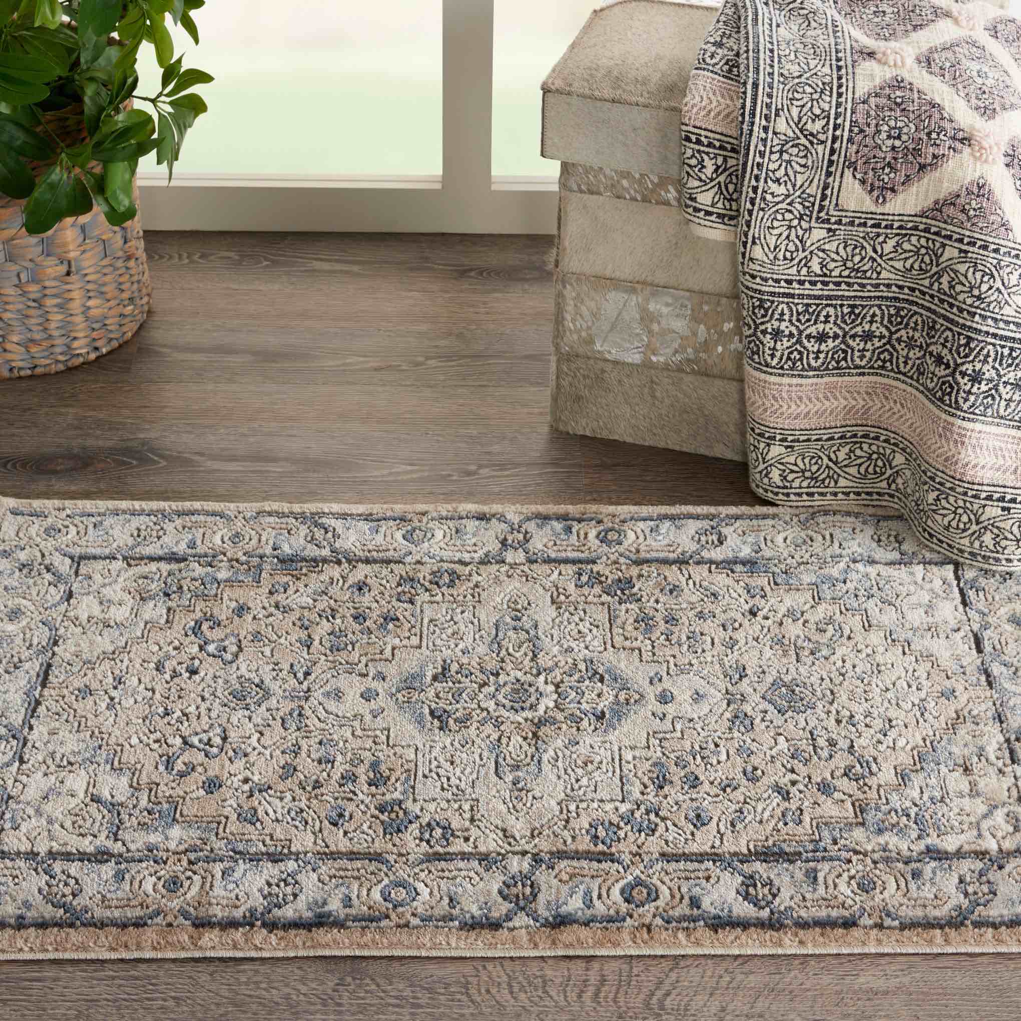 Condition photo showing New/Like New for nourison home quarry qua05 7'10"x9'10" area rug - ivory/gray