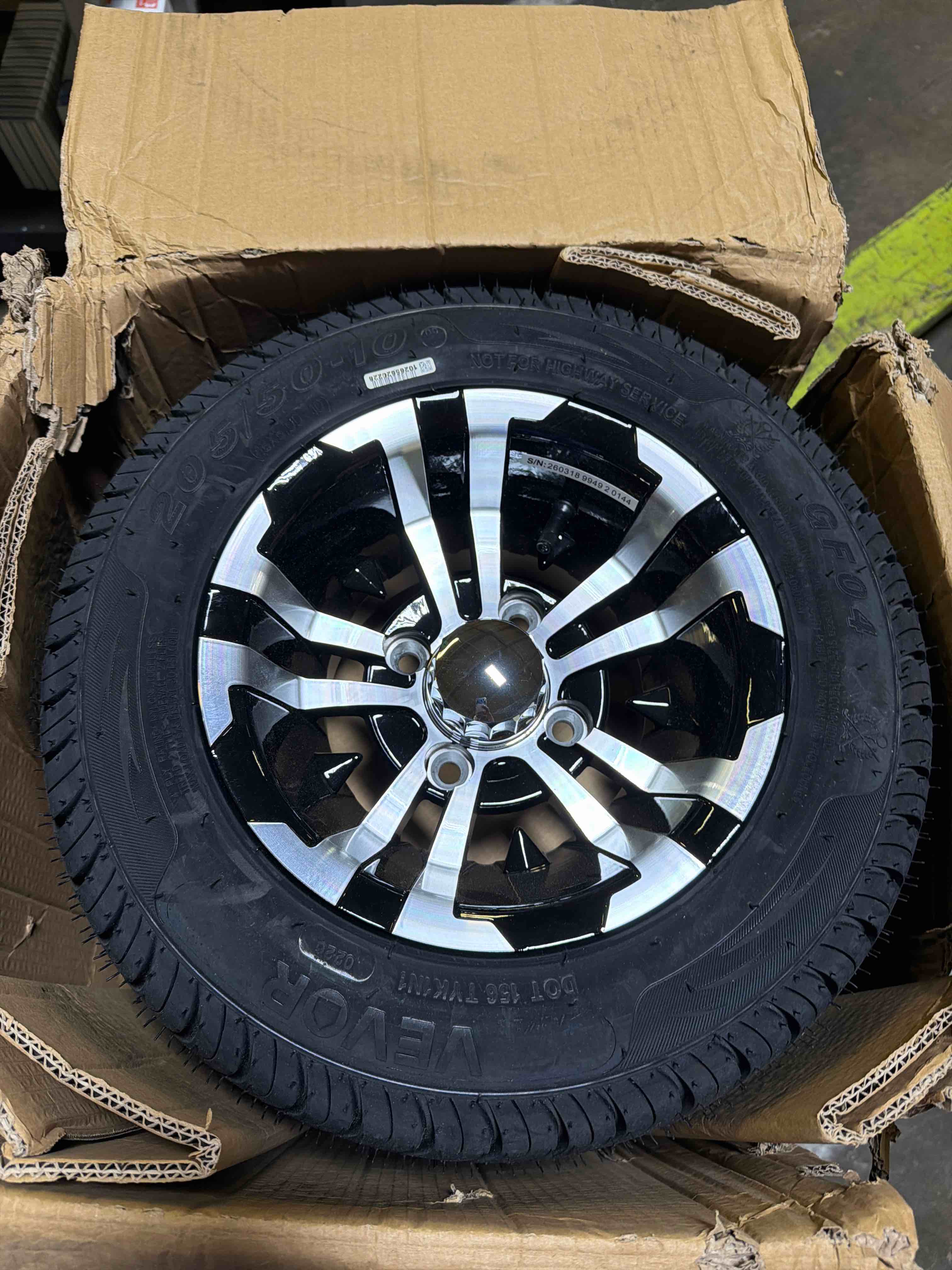 Condition photo showing New/Like New for vevor golf cart wheels, 10" 205/50-10 black aluminum alloy golf cart tires and wheels combo (set of 4) fit club car, ezgo, yamaha, 4 ply rubber 4-lug lawn mower tires & rims, 675 lbs load, all-terrain