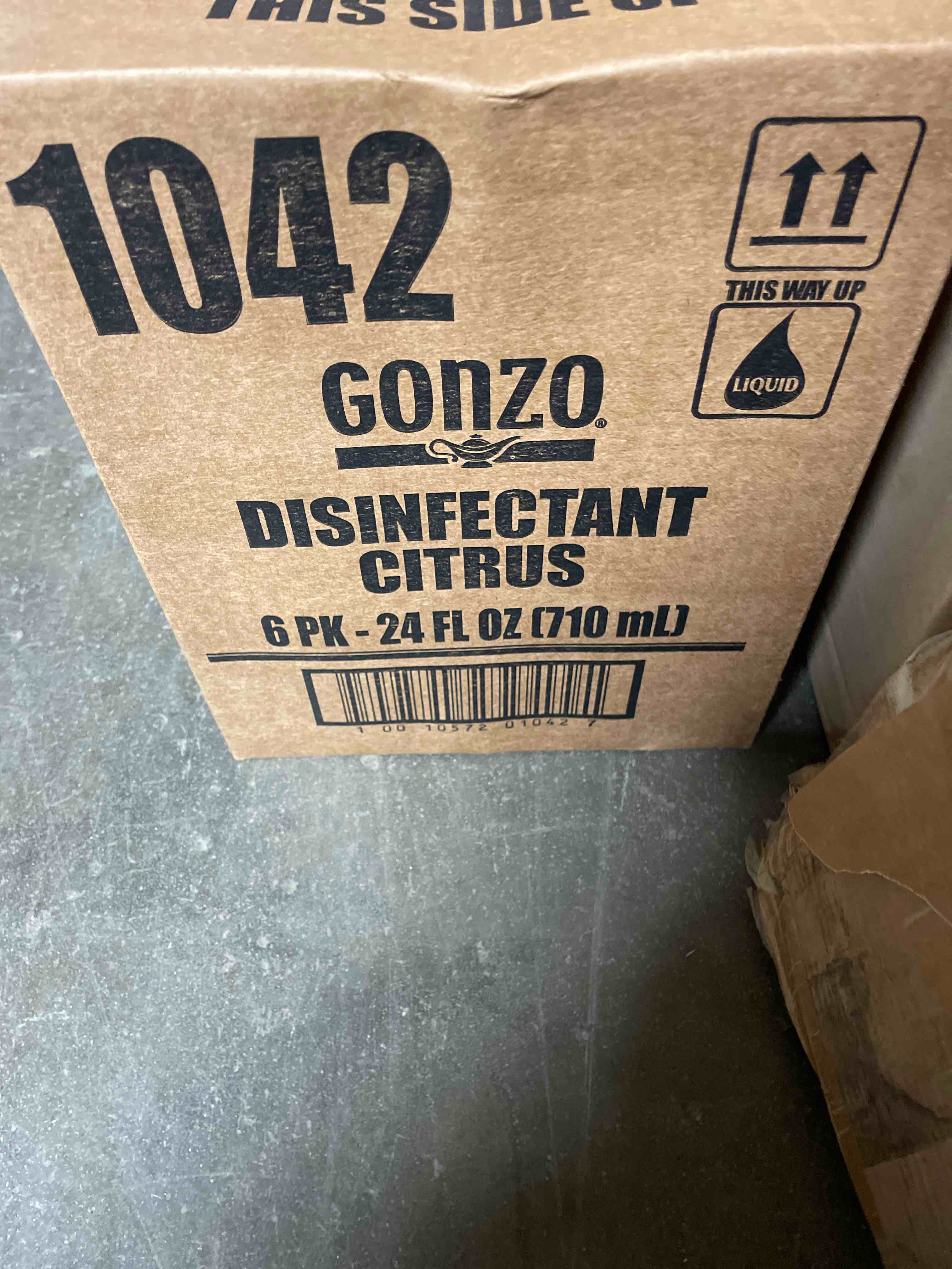 Condition photo showing New/Like New for weiman gonzo desinfectant citrus 24fl + free microfiber cleaning cloth (6 pack) 