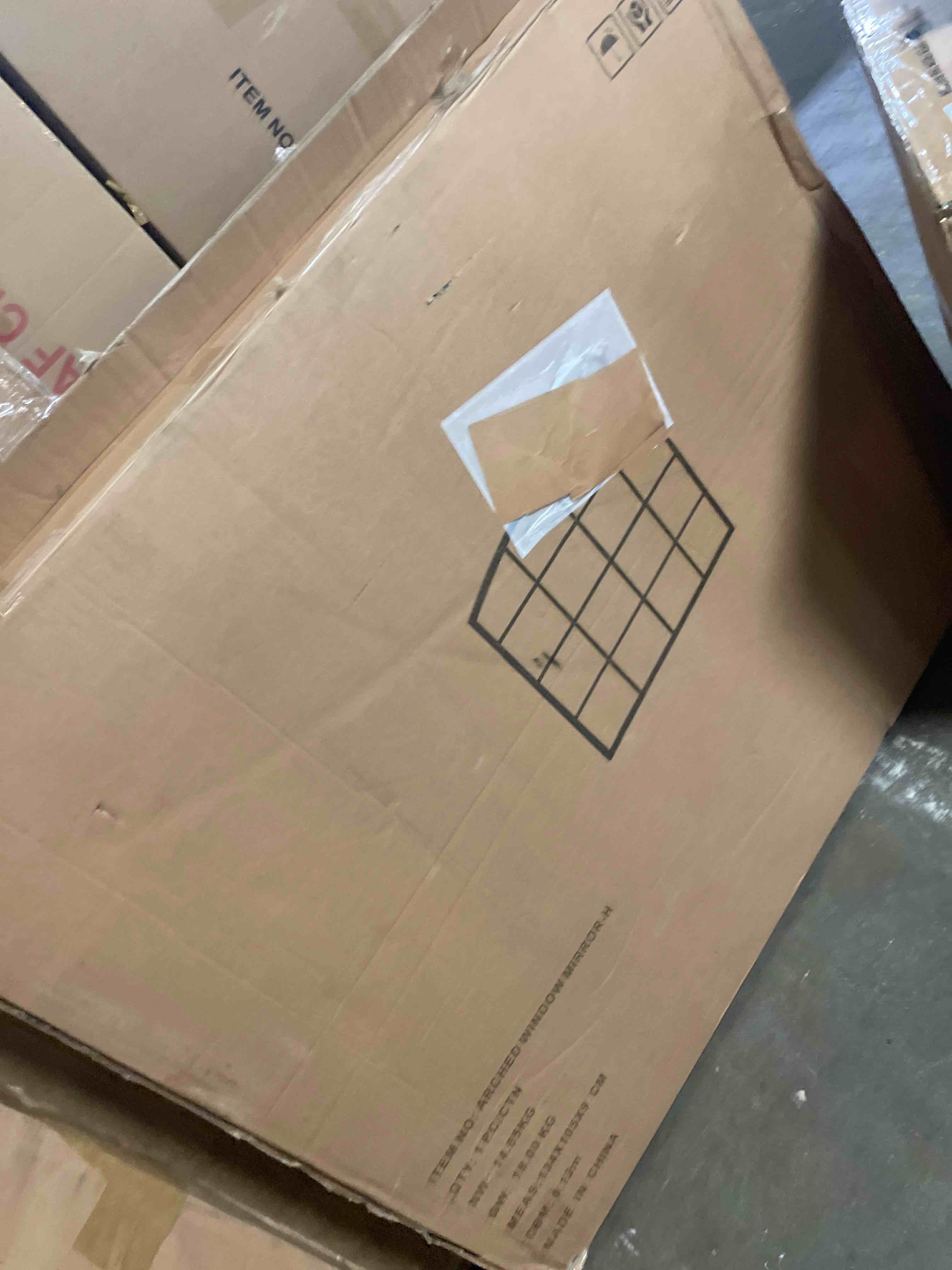 Condition photo showing Good Condition for black arched window mirror, large window pane mirror with beveled, metal framed windowpane mirrors, 28.5" x 50" arched wall mirrors for wall decor, entryway, living room 50"l x 28.5"w black