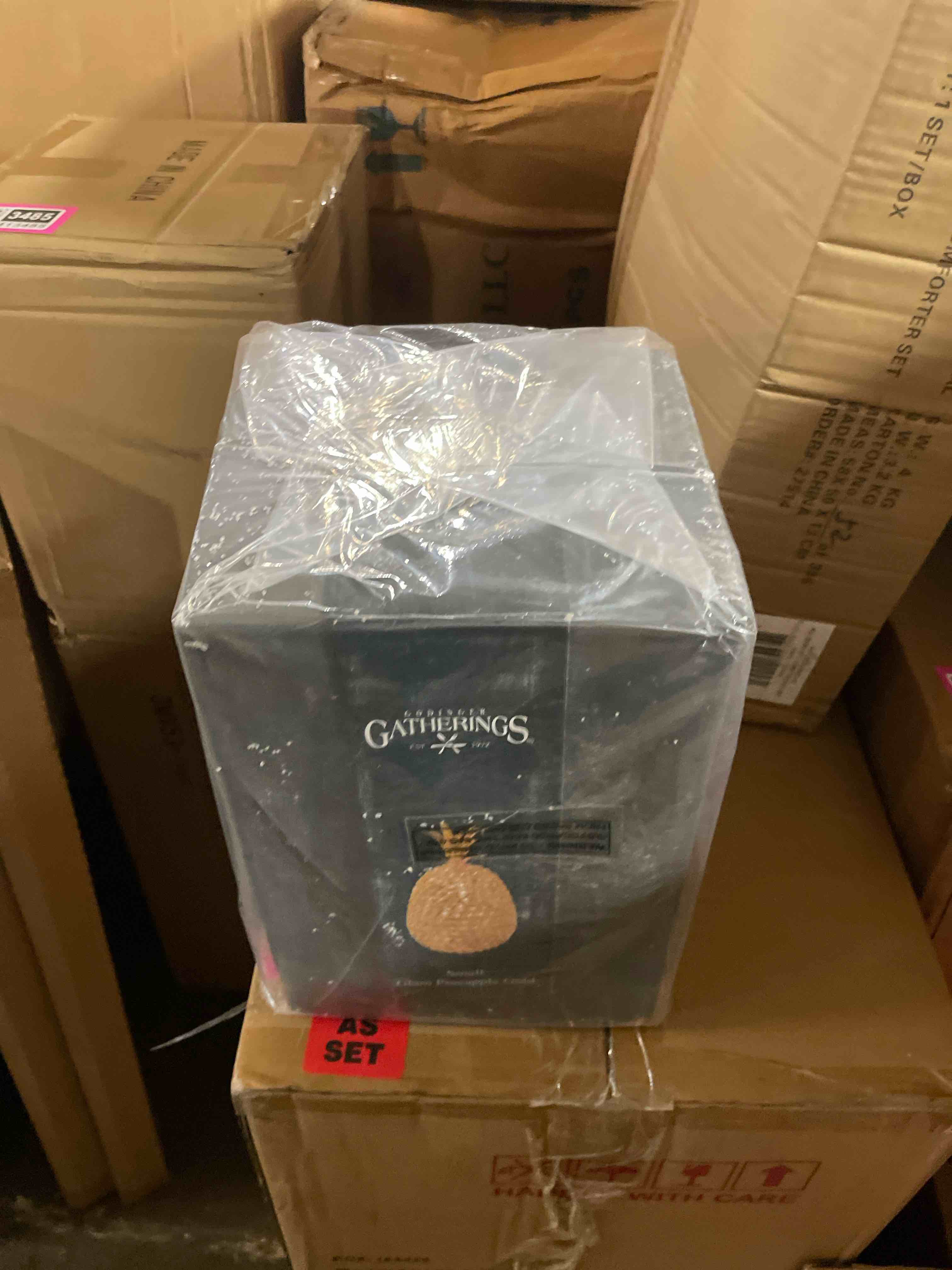 Condition photo showing New/Like New for godinger glam pineapple fruit holiday decoration - gold