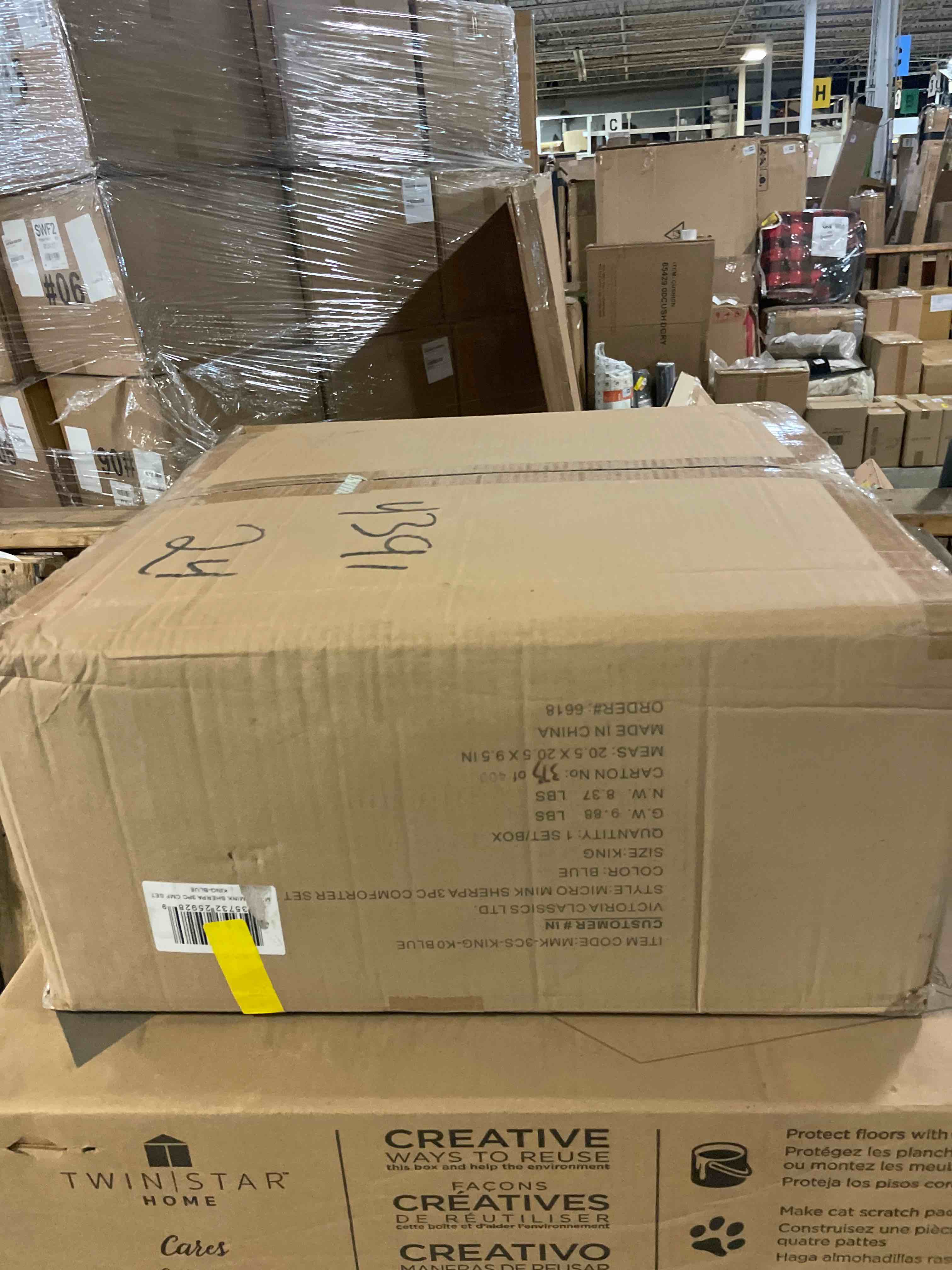 Condition photo showing New/Like New for vcny home micro mink sherpa 3-piece comforter set, king, in light blue