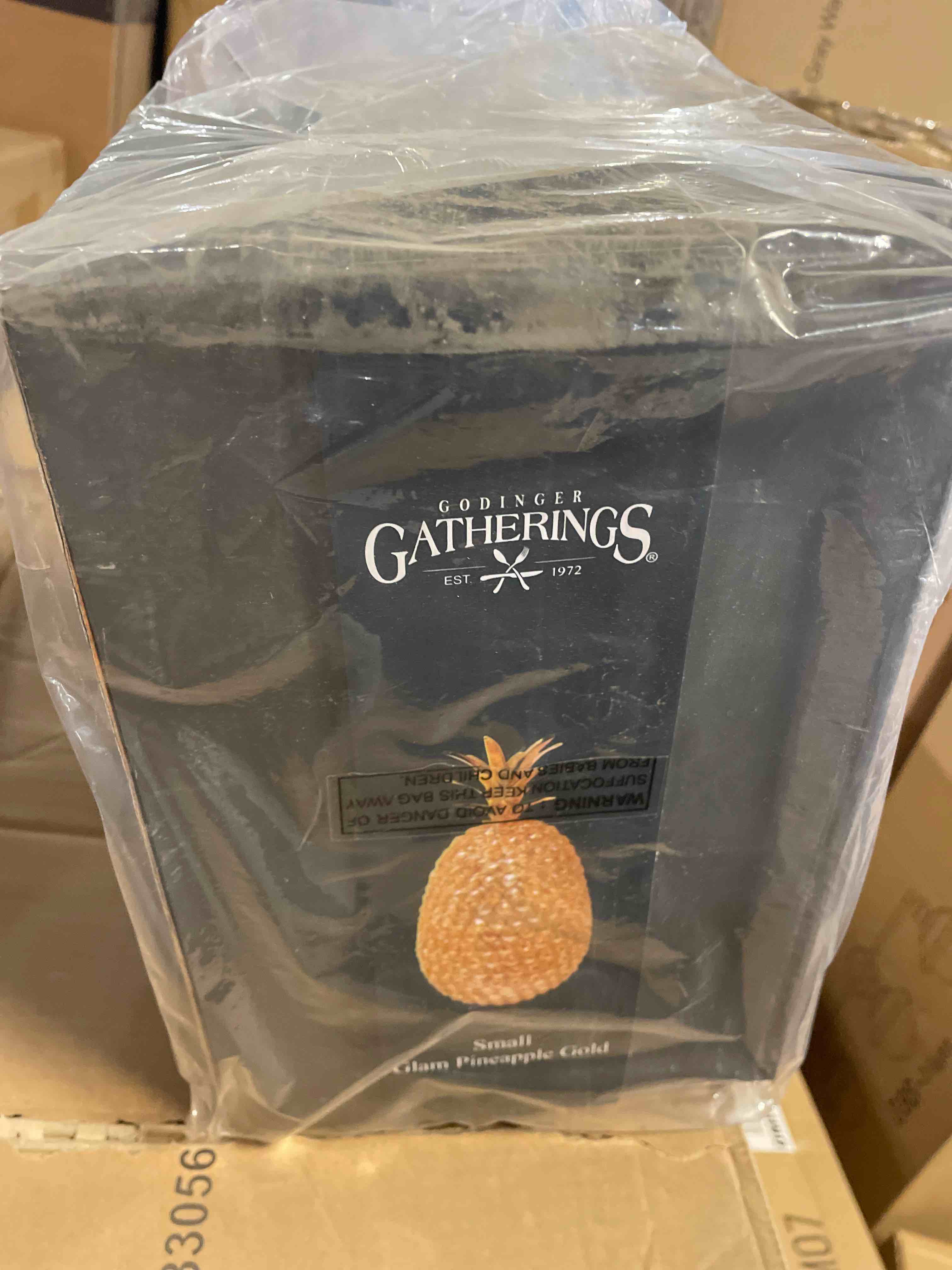 Condition photo showing New/Like New for godinger glam pineapple fruit holiday decoration - gold
