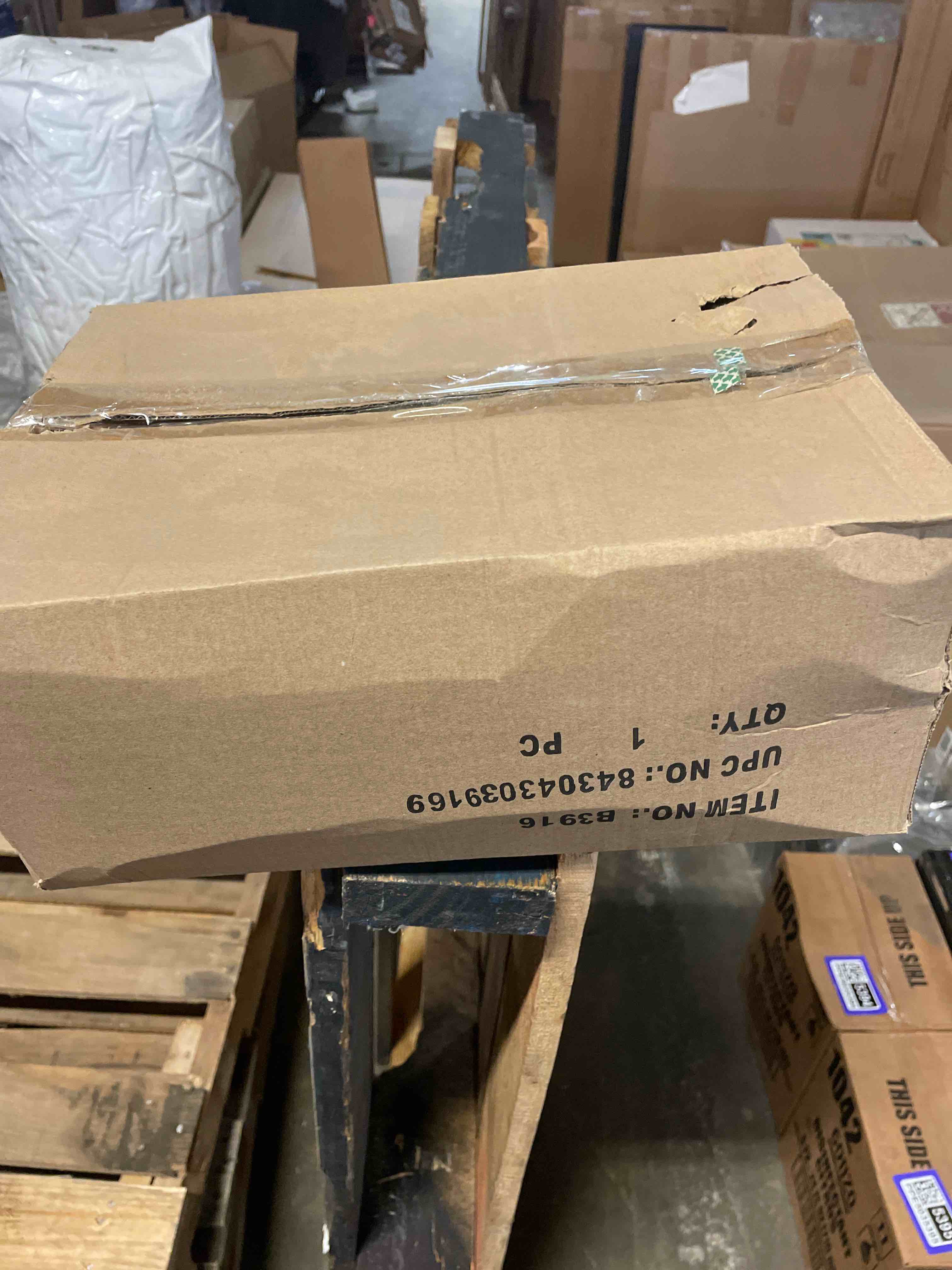 Condition photo showing New/Like New for gtongoko recycled plastic bird houses for outside clearance 1-1/2" entrance hole blue birdhouses for outdoors with air vents green & brown nesting box for bluebird swallows finches chickadee 1 pack