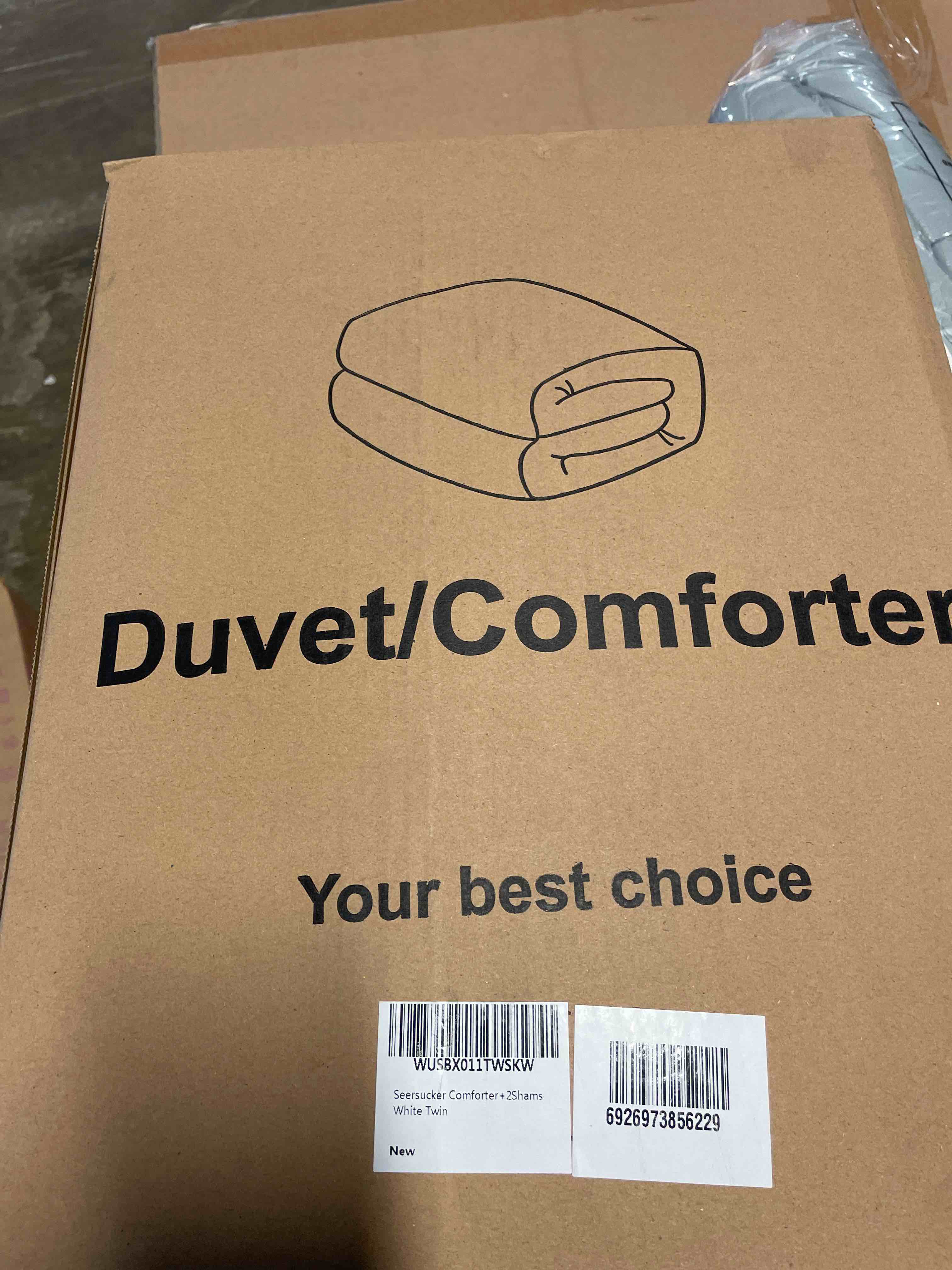 Condition photo showing New/Like New for avelom seersucker twin/twin xl comforter set (68 x 90 inches), 2 pieces - 100% soft microfiber lightweight comforter with 1 pillowcase, all season down alternative comforter set for bedding, white