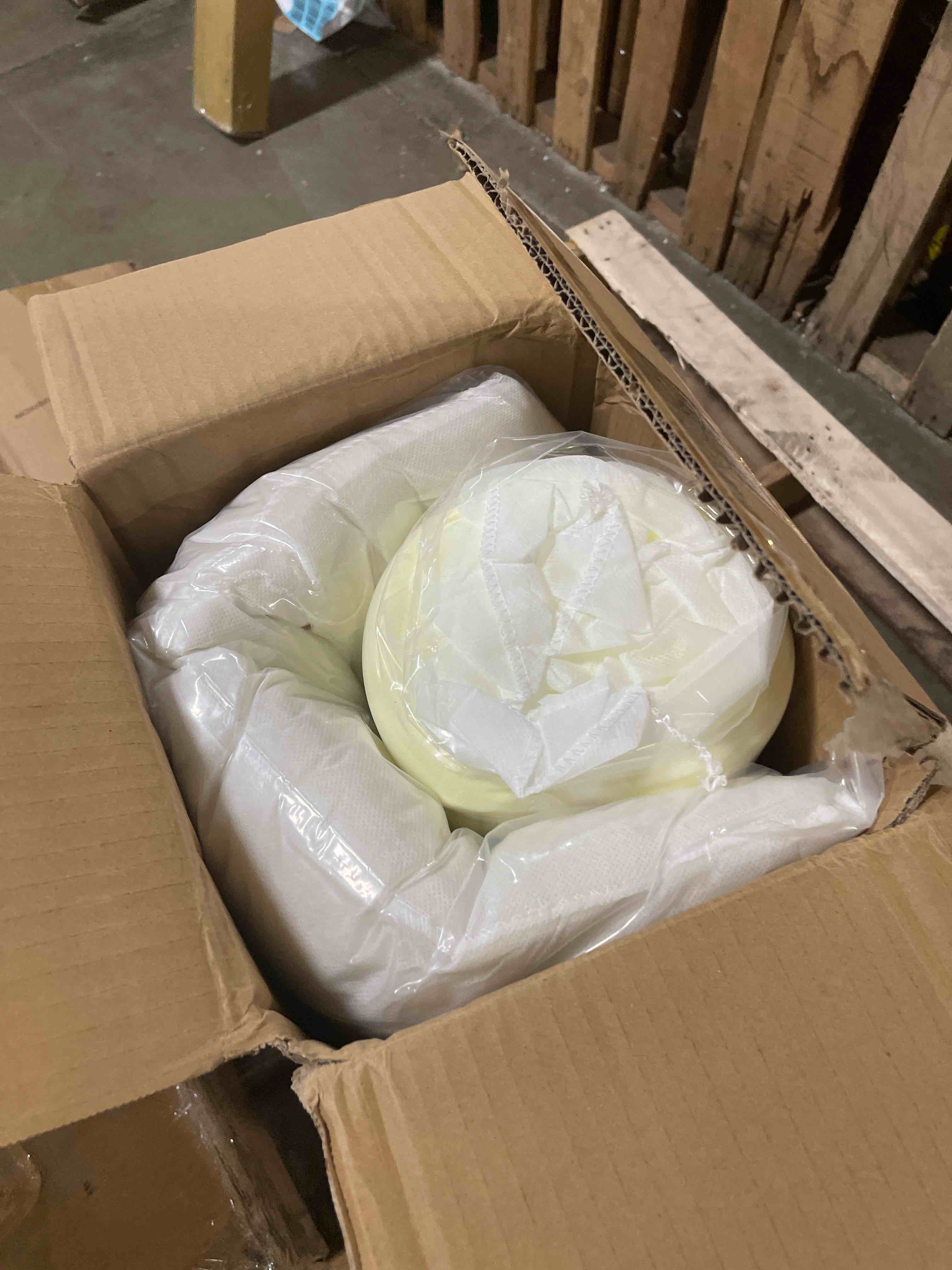 Condition photo showing New/Like New for (refill cushion only) outdoor chair cushion set, 24x24 waterproof patio chair cushions, 6" thickened seat cushion for outdoor chair and couch, include 1 seat & 1 back cushion, thick/beige
