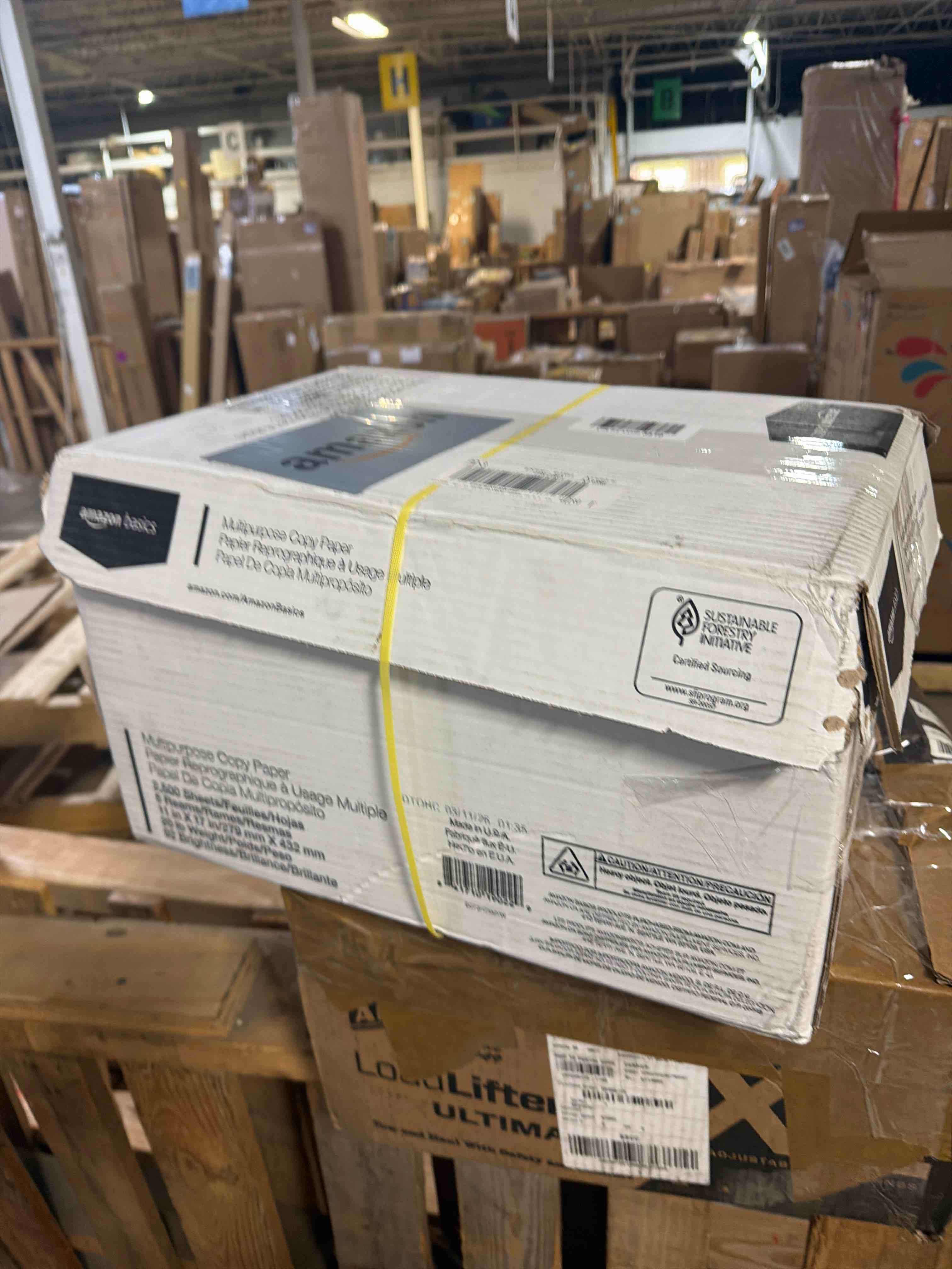 Condition photo showing New/Like New for amazon basics multipurpose copy printer paper, 20 lb, 11 x 17 inches, 5 reams (2,500 sheets), 92 bright white 5 reams | 2500 sheets ledger (11x17)