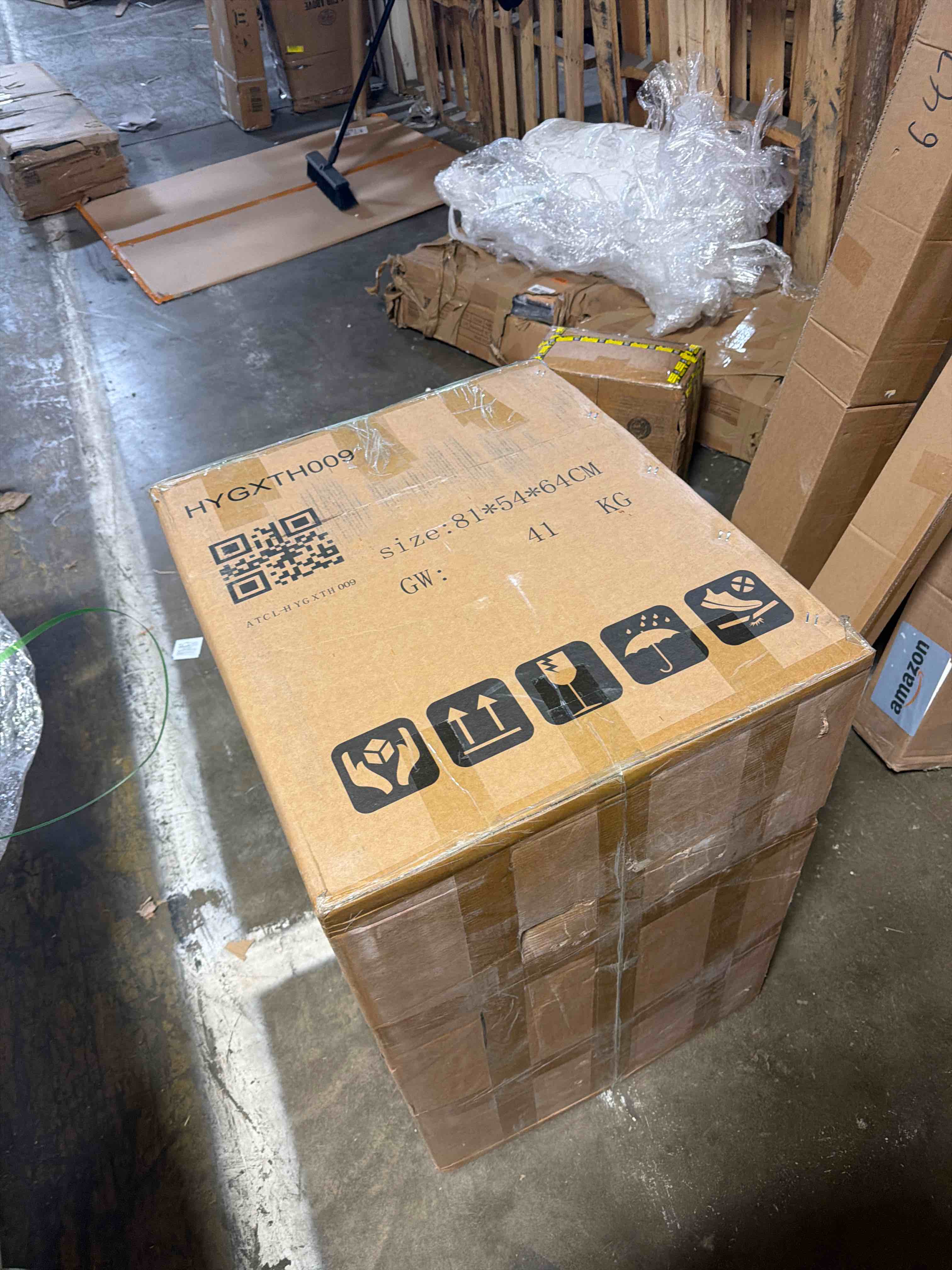 Condition photo showing New/Like New for eaysg intelligent toilet,smart toilet with integrated bidet & auto flush, heated seat, warm air dry, self-cleaning, and remote control, one-piece elongated