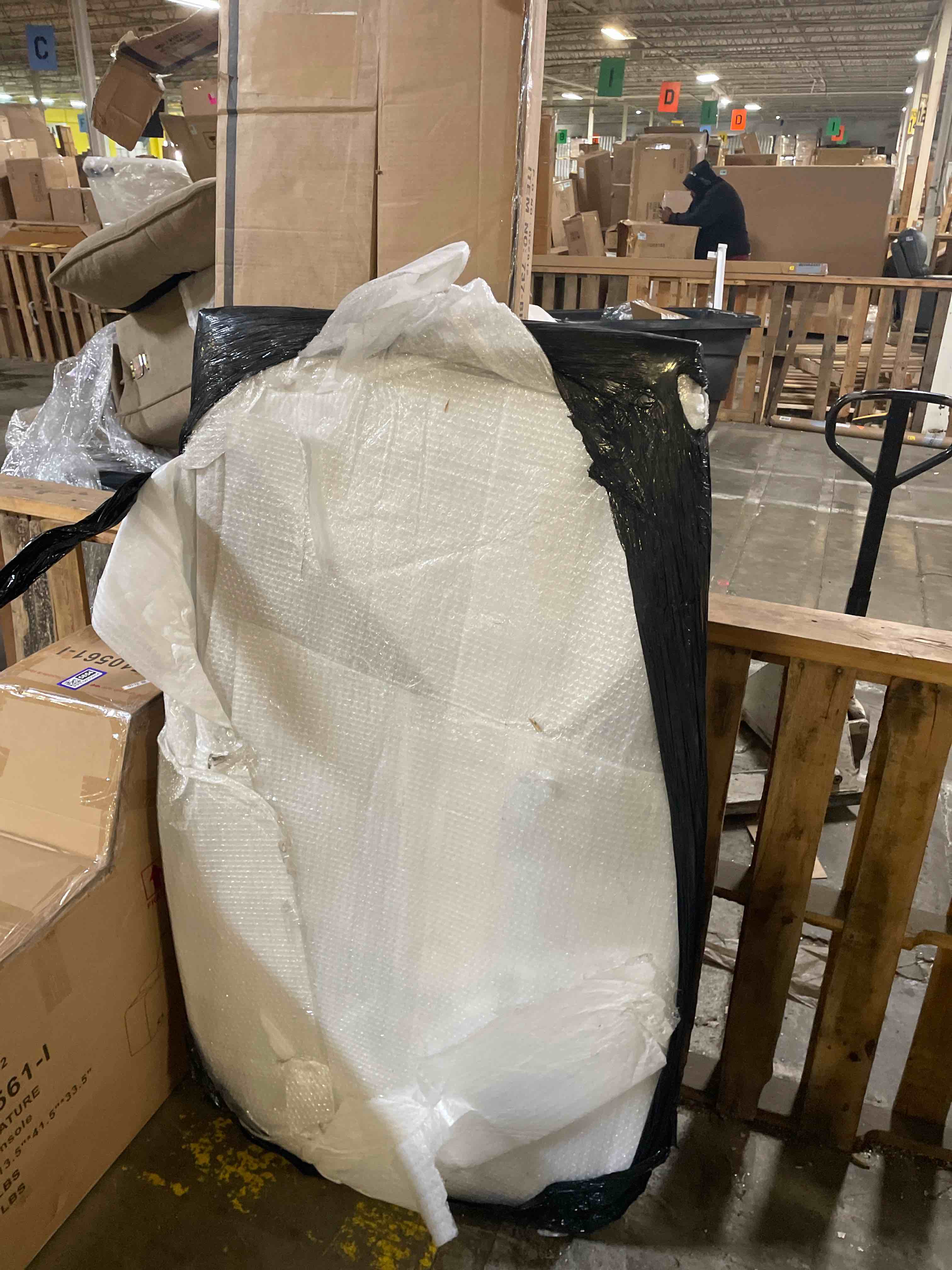https://s3.amazonaws.com/lotting-images-prod/phillipi/PPE5035857_1777559115997.jpeg