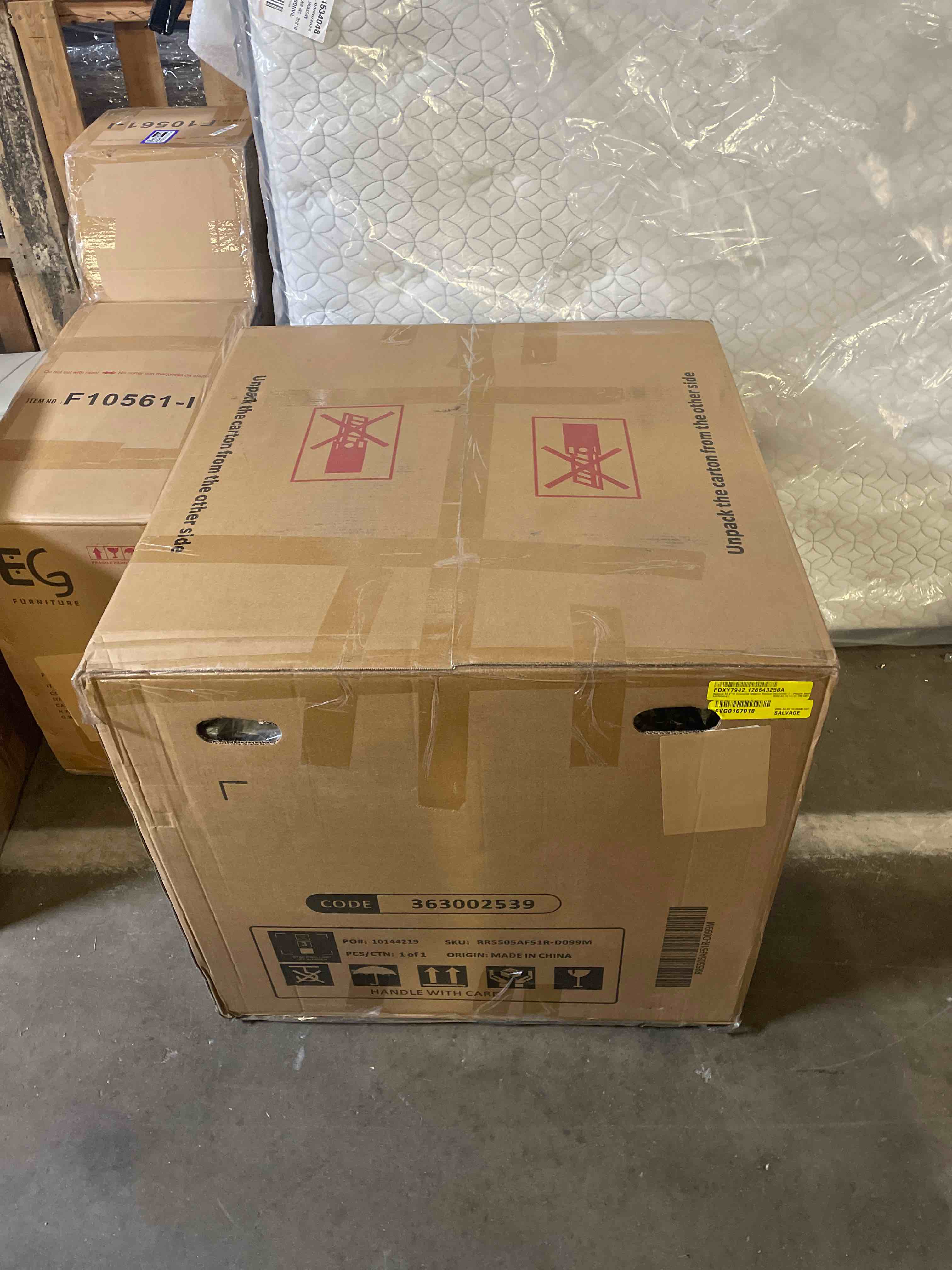 Condition photo showing As Is for quiteris 63.8"w oversized modern manual microfiber 2- people recliner (incomplete )