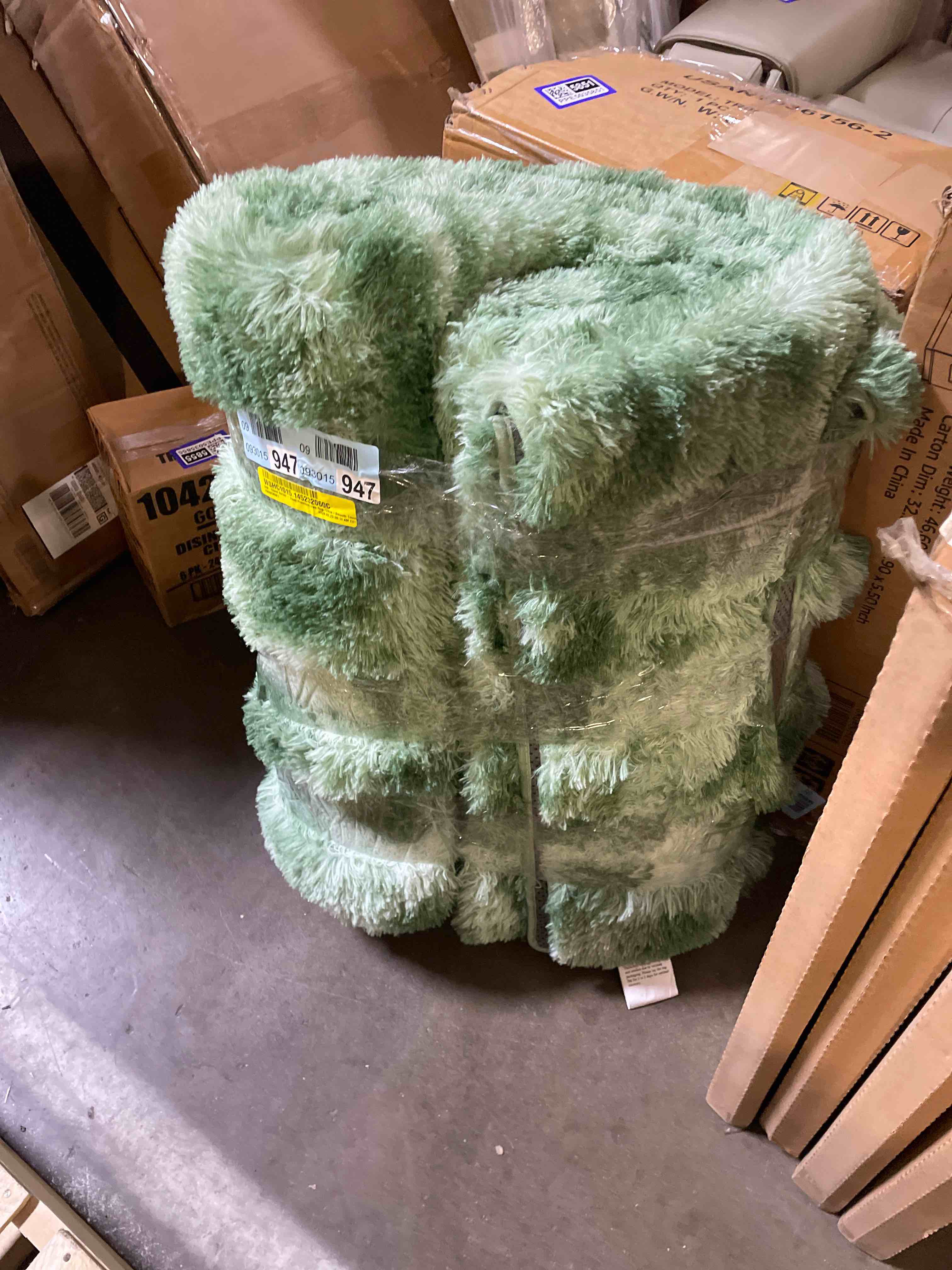 https://s3.amazonaws.com/lotting-images-prod/phillipi/PPE5035866_1777561568448.jpeg