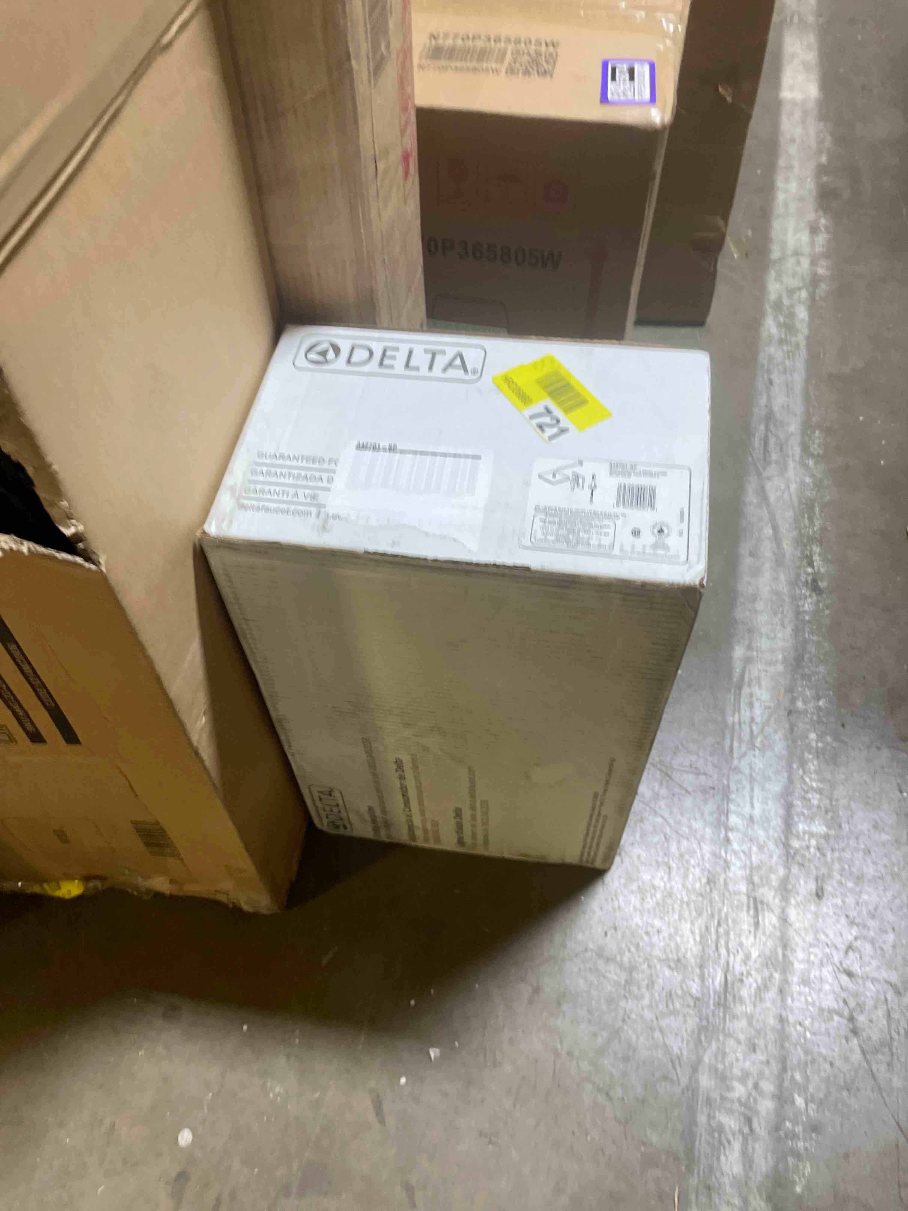 https://s3.amazonaws.com/lotting-images-prod/phillipi/PPE5035885_1777489890665.jpeg