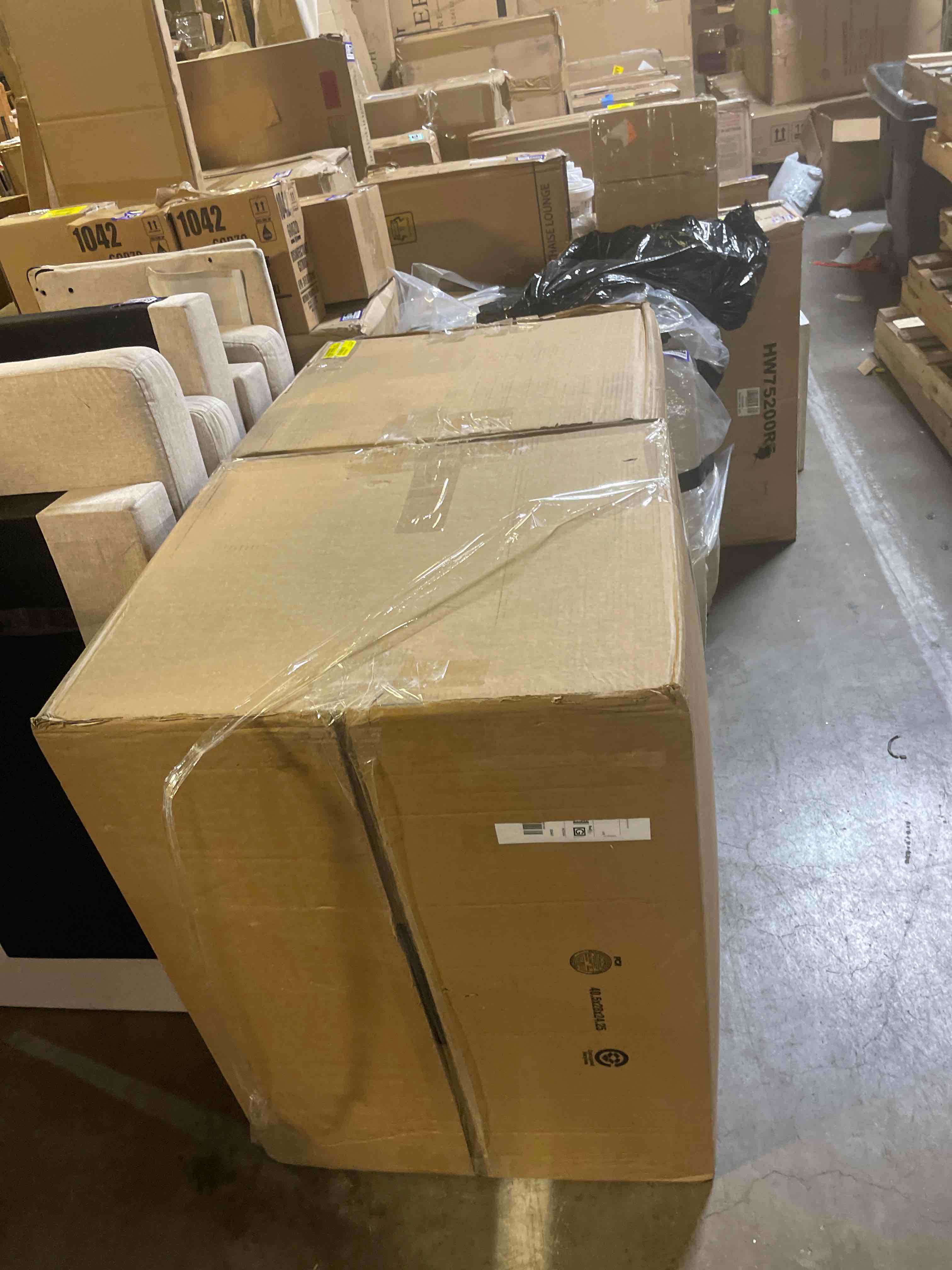 https://s3.amazonaws.com/lotting-images-prod/phillipi/PPE5035897_1777557936327.jpeg