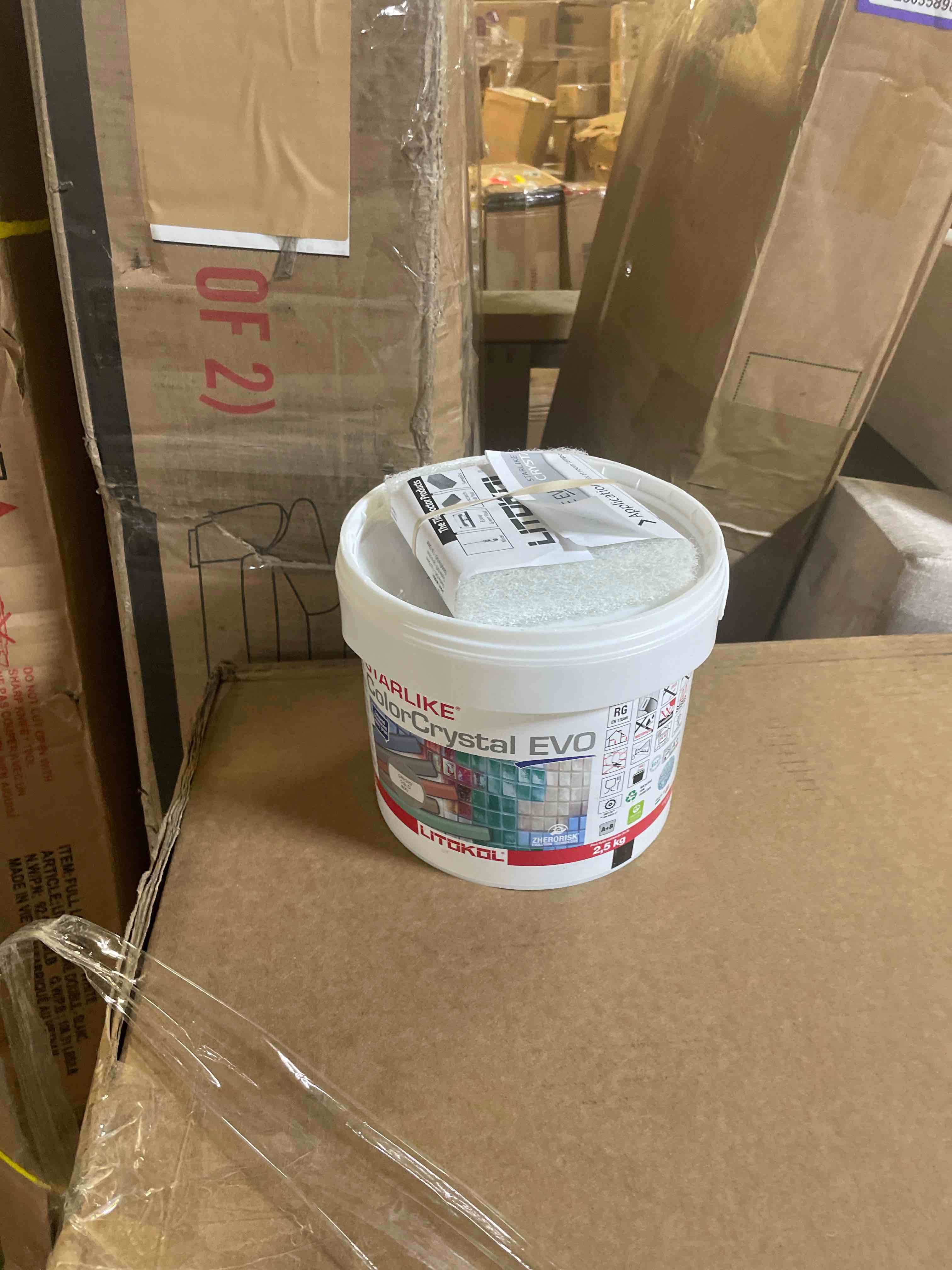 Condition photo showing New/Like New for the tile doctor starlike evo - litokol glamour epoxy grout for tile, ideal for home office decor & bathroom tile - colorcrystal 810 verde capri light green - 5.5 lbs.