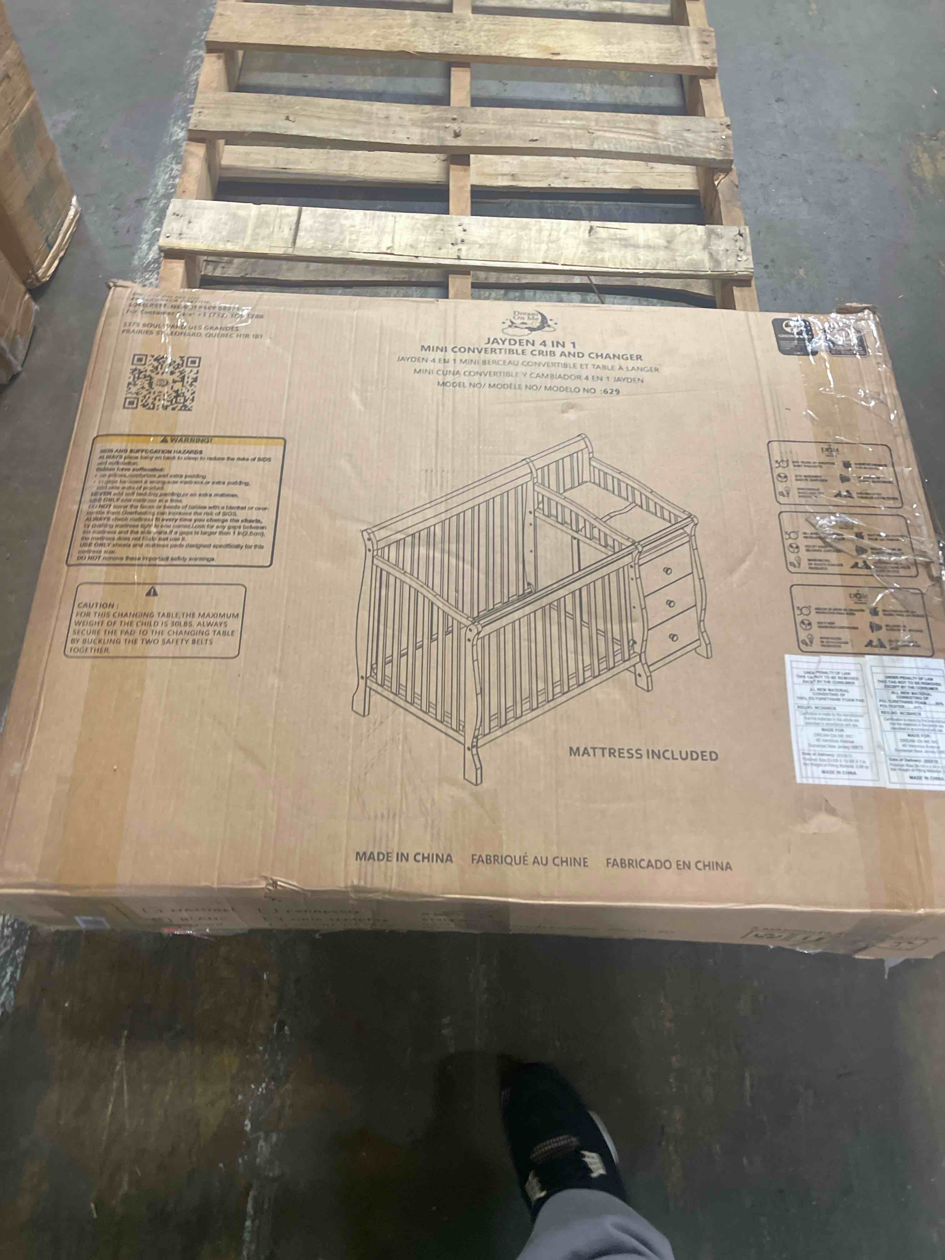 Condition photo showing New/Like New for dream on me jayden 4in1 mini convertible baby crib & changer with storage in seagrass, pinewood, greenguard gold & jpma, 1β mattress pad, 3 mattress heights, converts to mini day & twin-size bed seagrass 56.8"l x 29"w x 41"h
