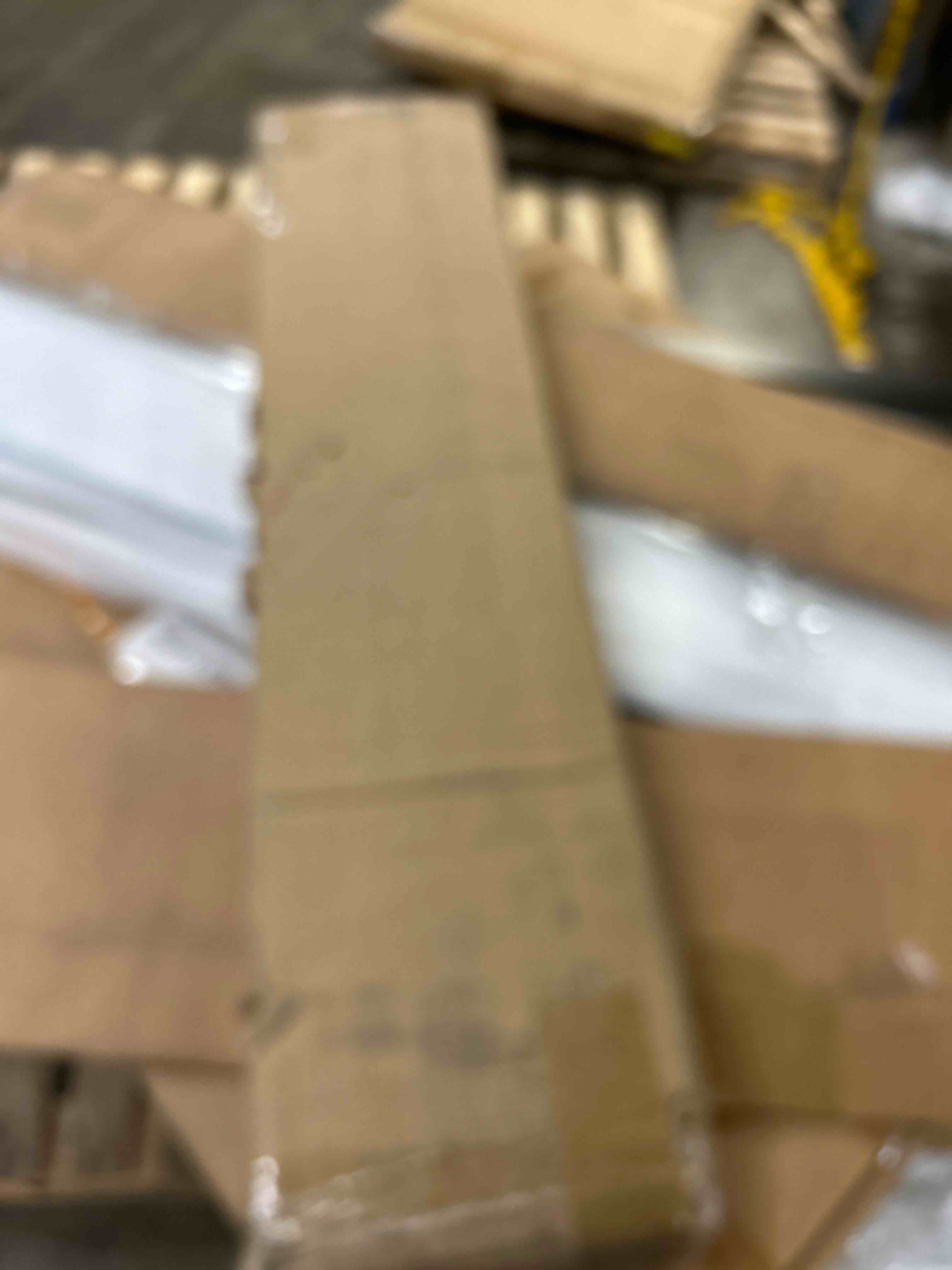 https://s3.amazonaws.com/lotting-images-prod/phillipi/PPE5036055_1777579011067.jpeg